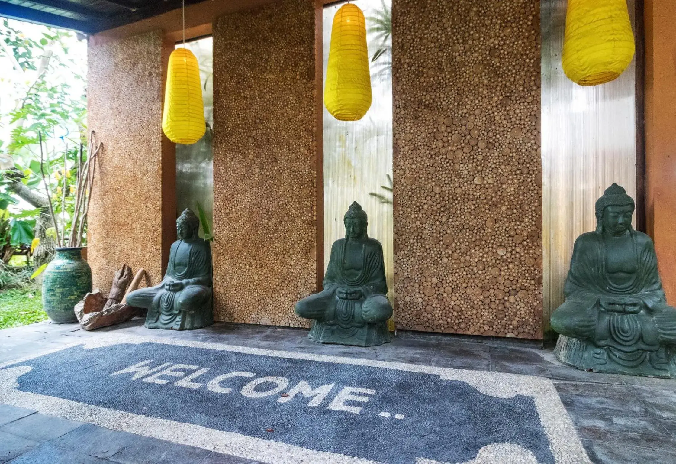 Facade/entrance in Villa Padi Menari Facade/entrance in Villa Padi Menari