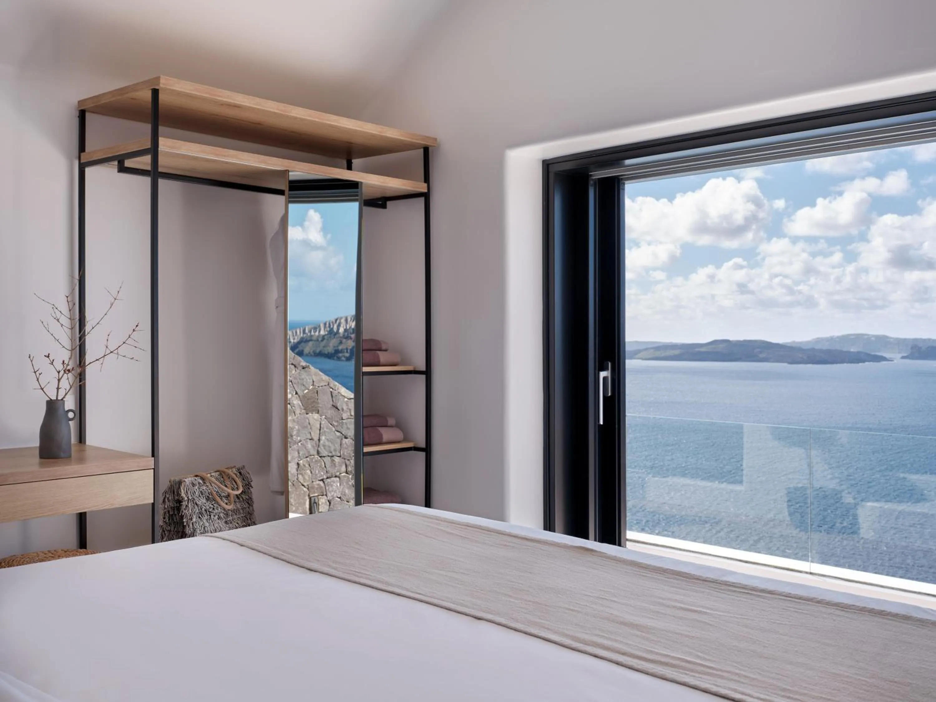 View (from property/room), Bed in Olvos Luxury Suites