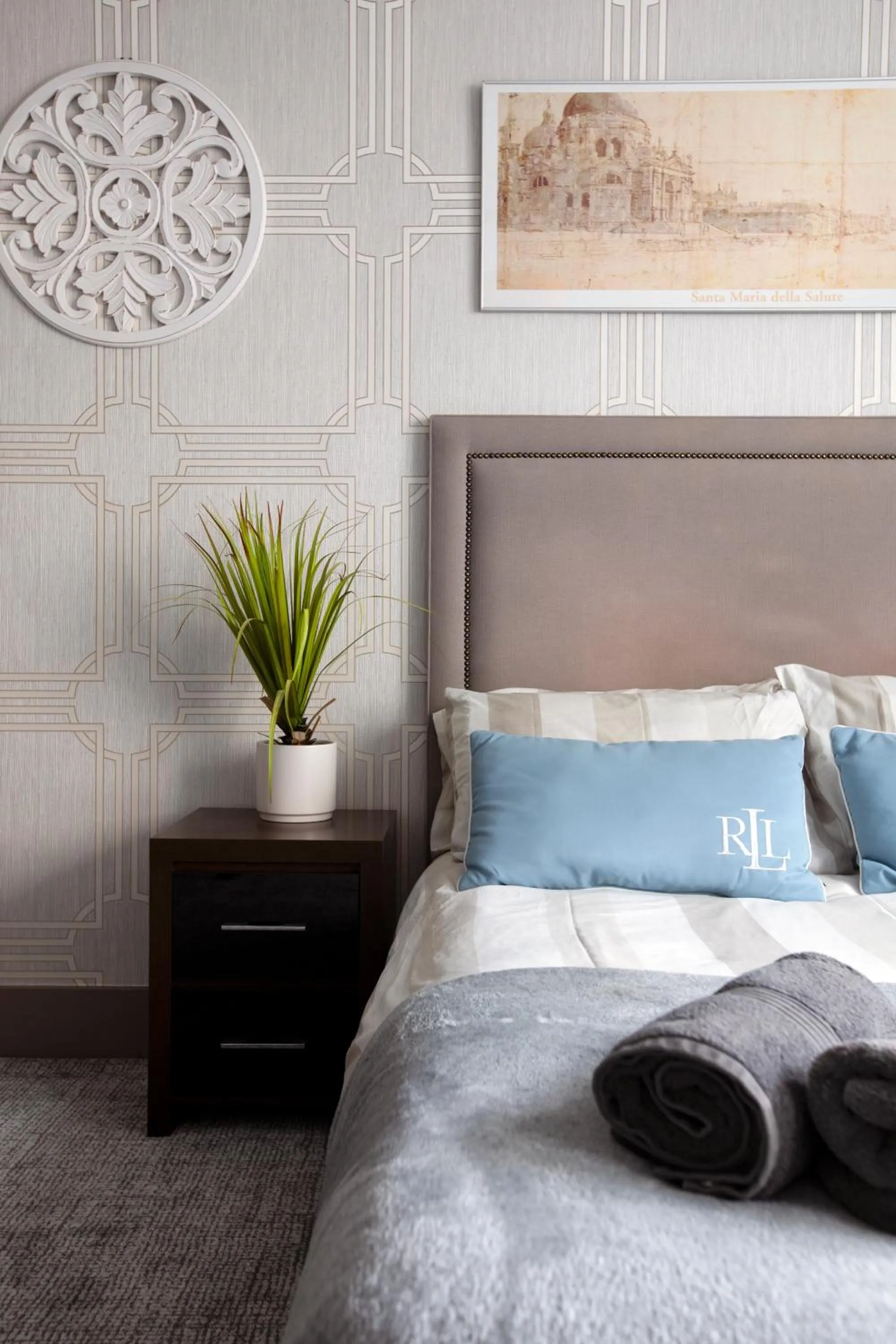 Bed in CITY HEART BRIGHTON