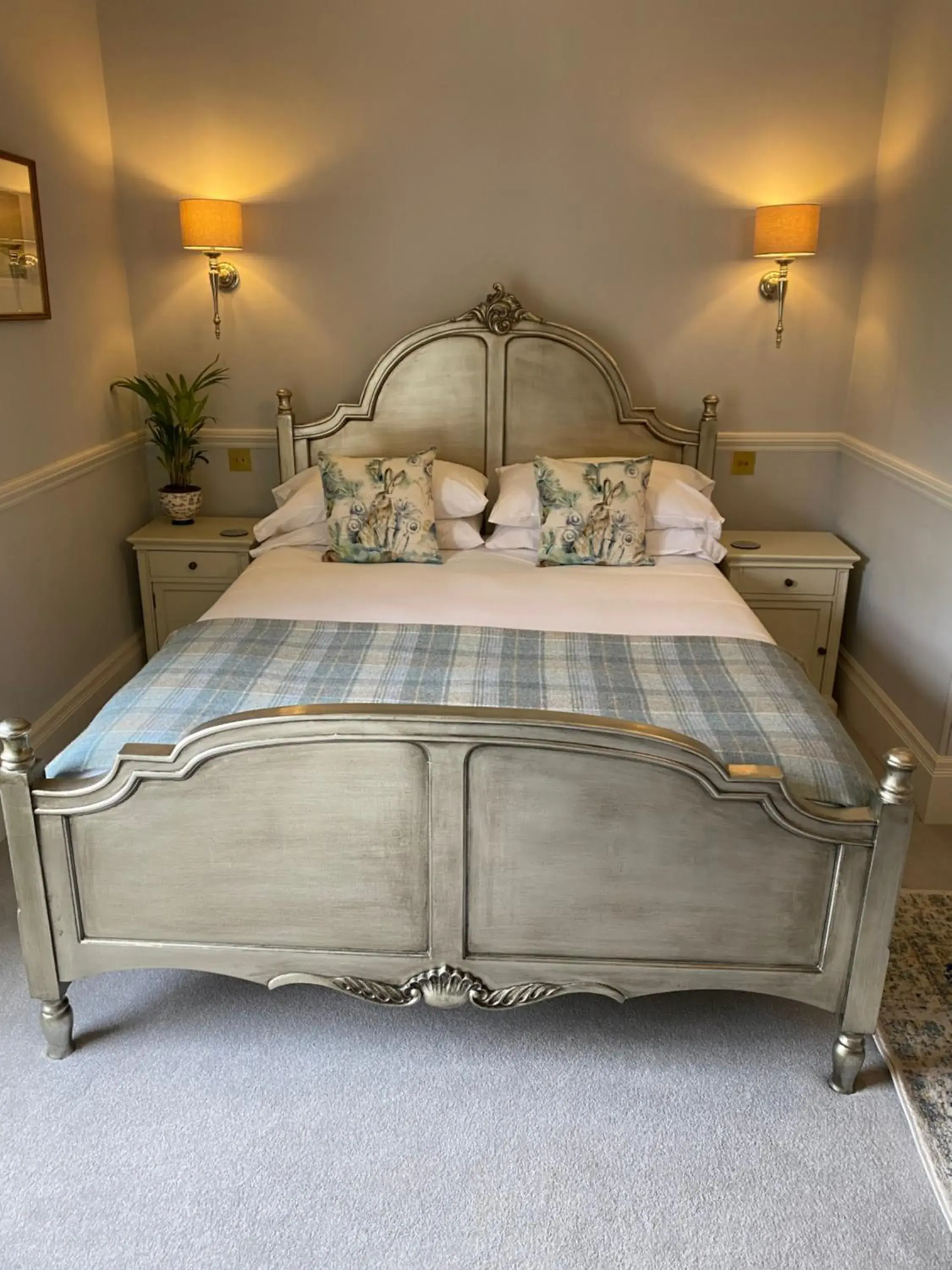 King Room with Garden View - single occupancy in Reymerston Hall King Room with Garden View - single occupancy in Reymerston Hall