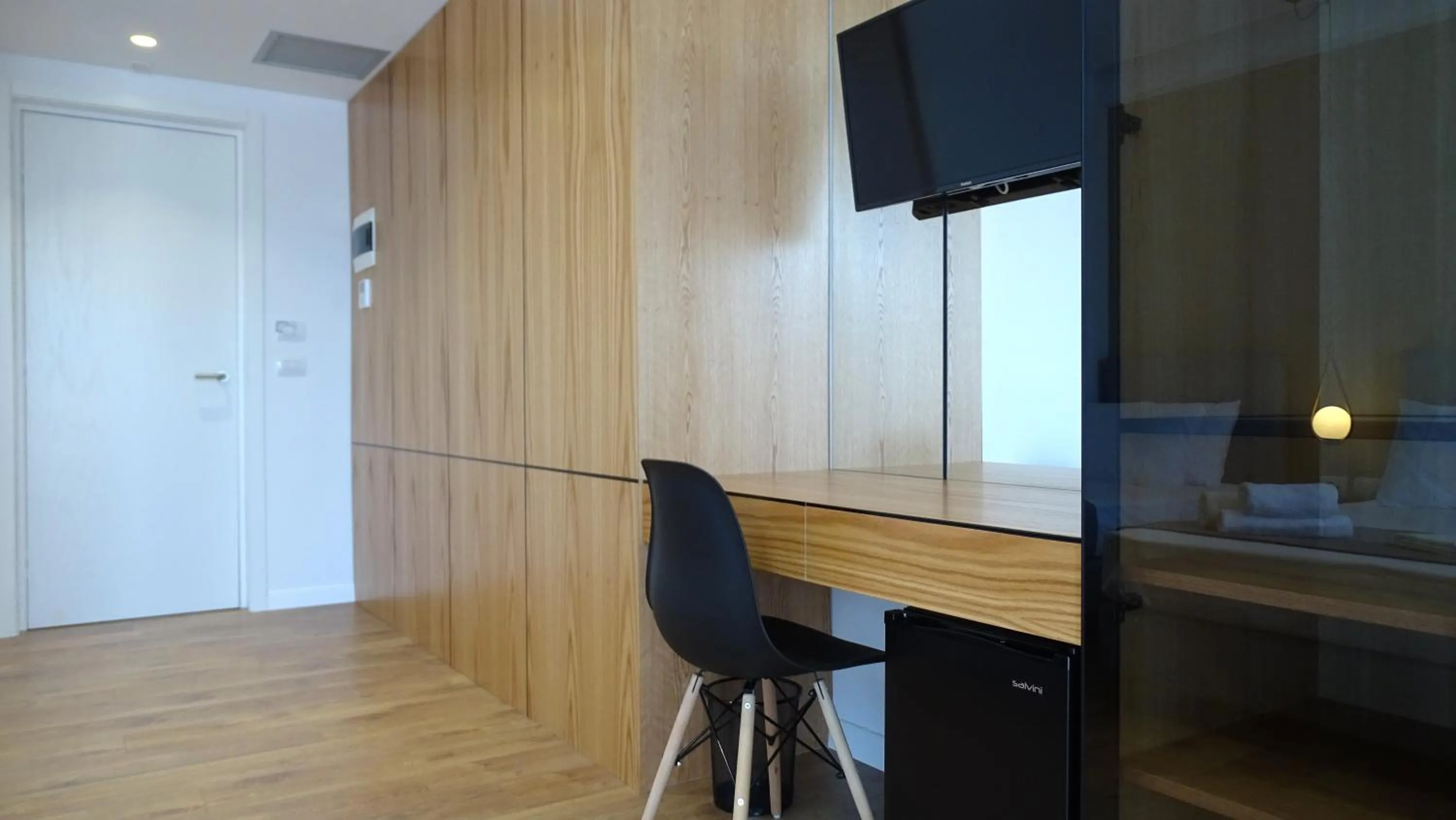 TV and multimedia in Valmar Hotel