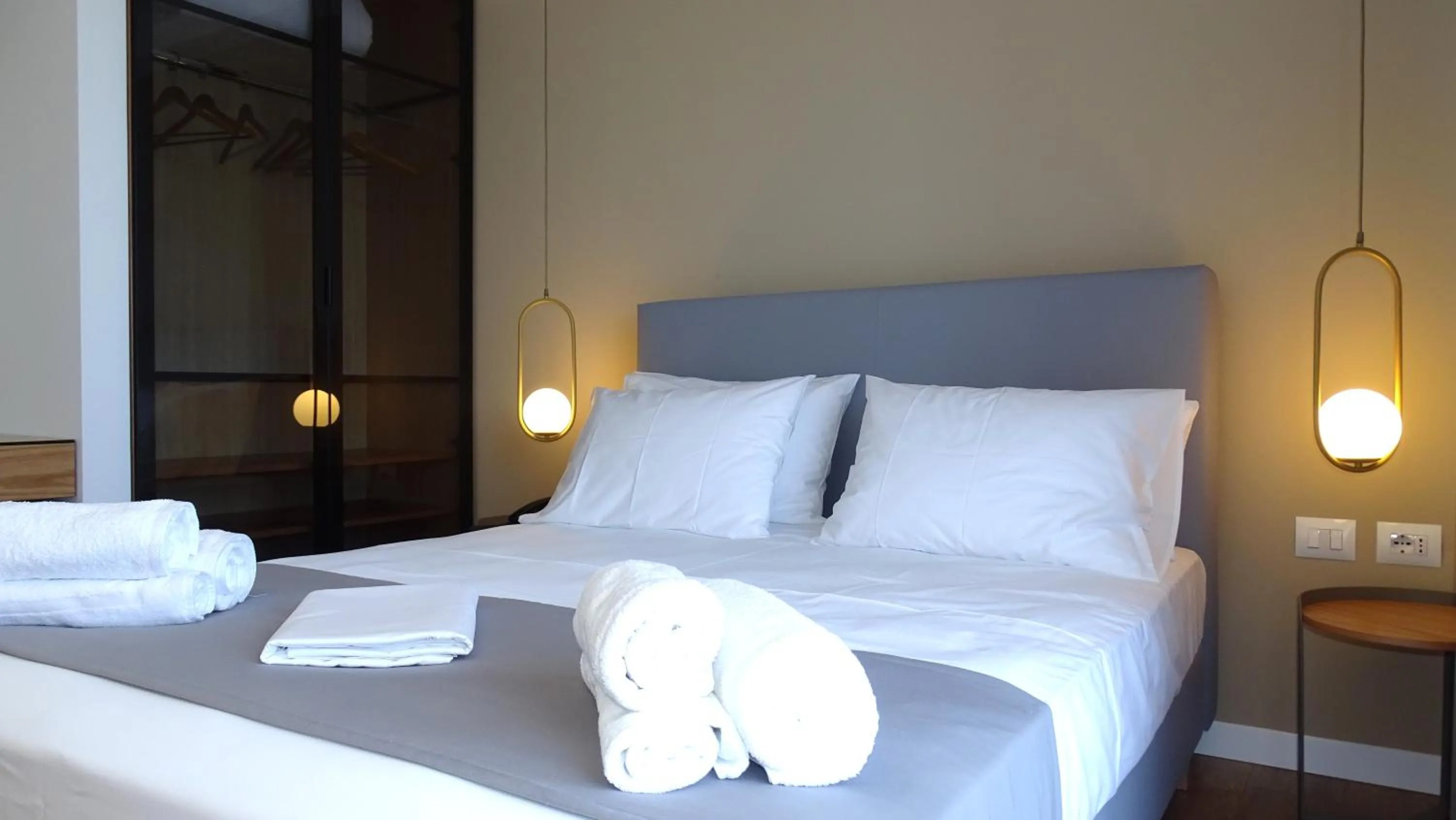 Bed in Valmar Hotel