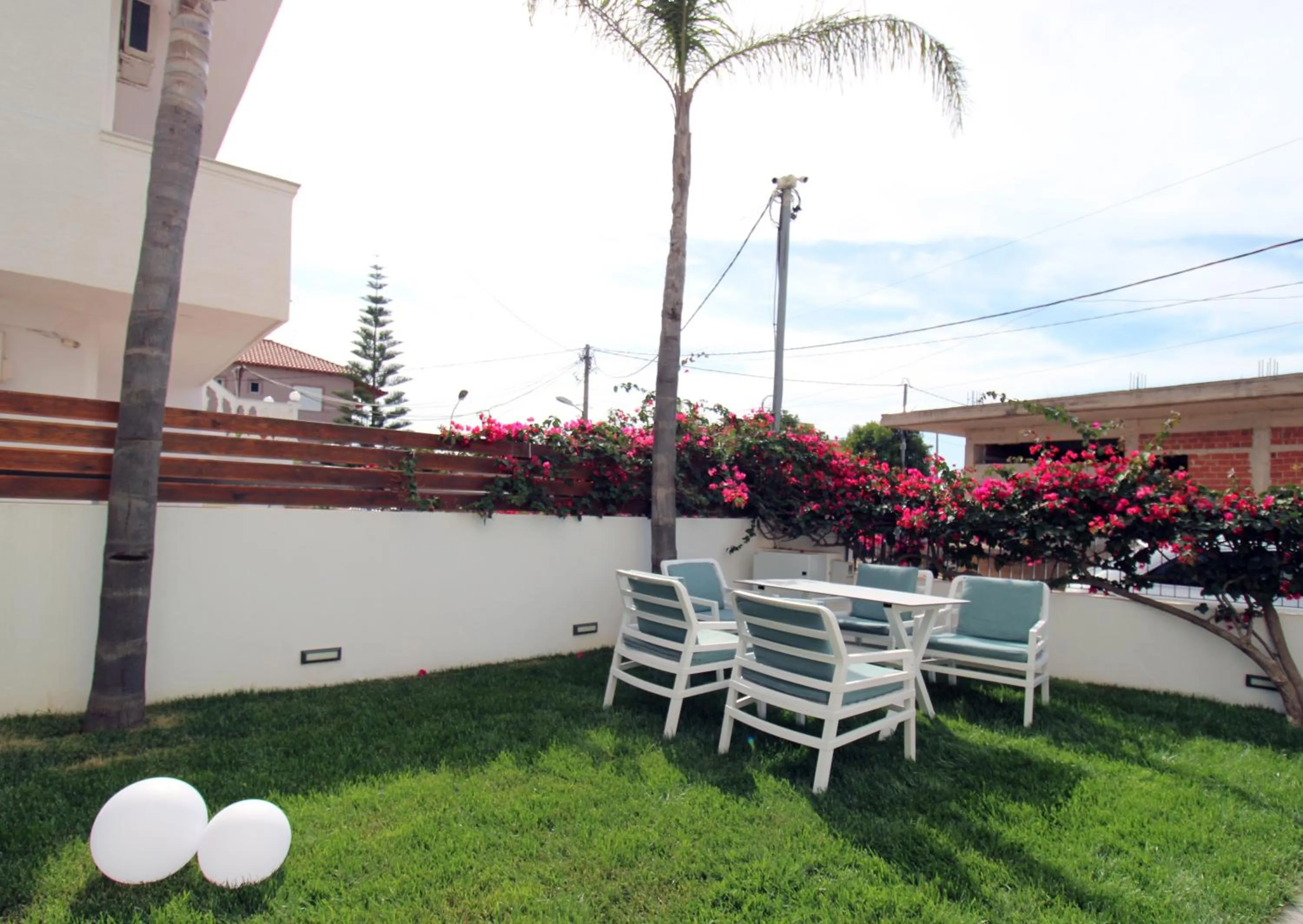 Garden in Valmar Hotel