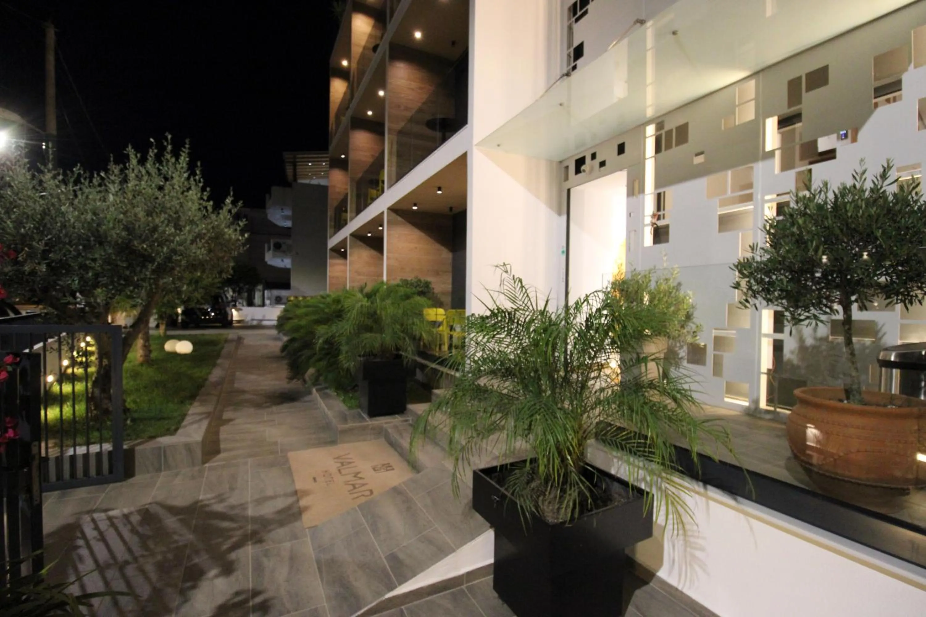 Garden in Valmar Hotel