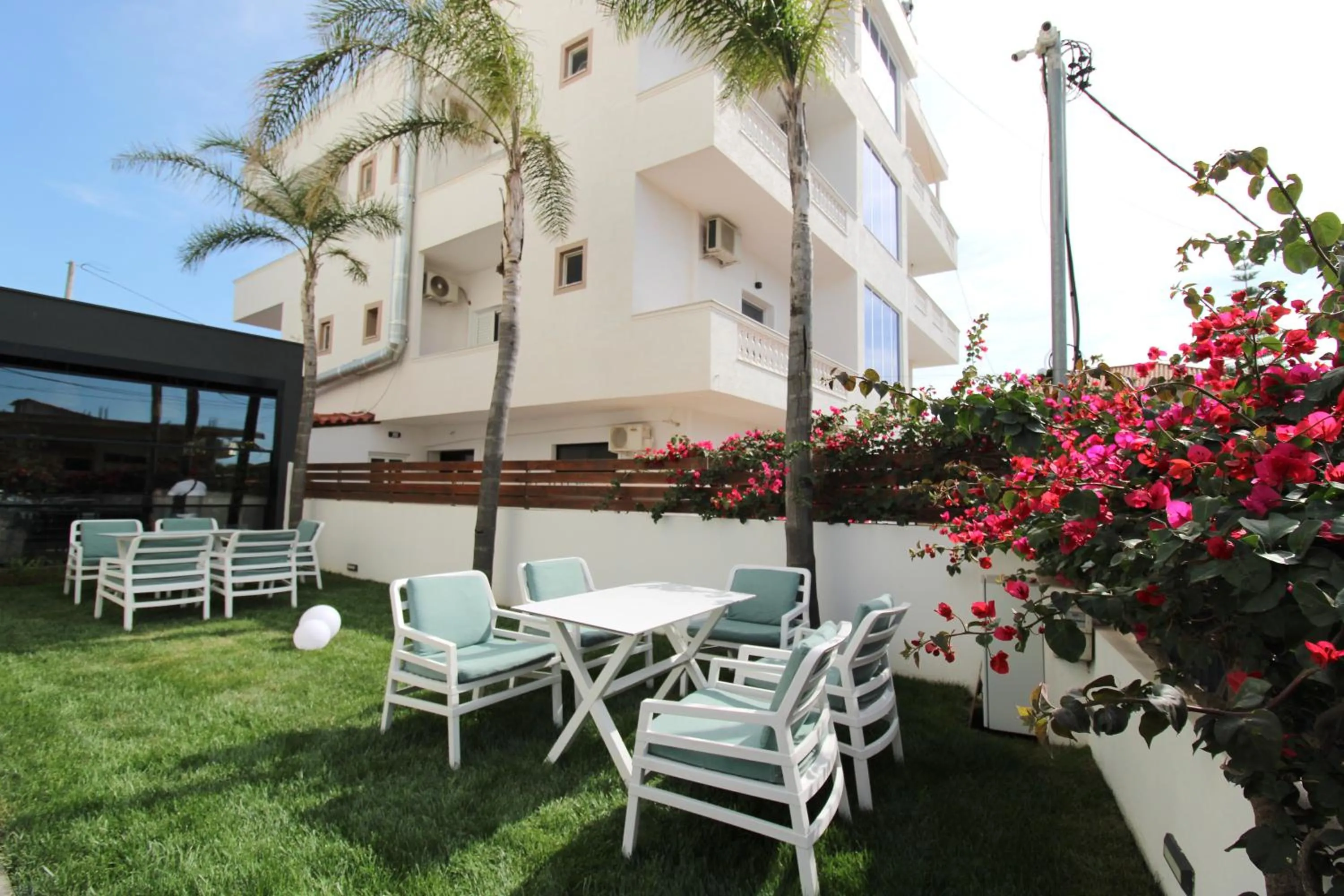Seating area in Valmar Hotel