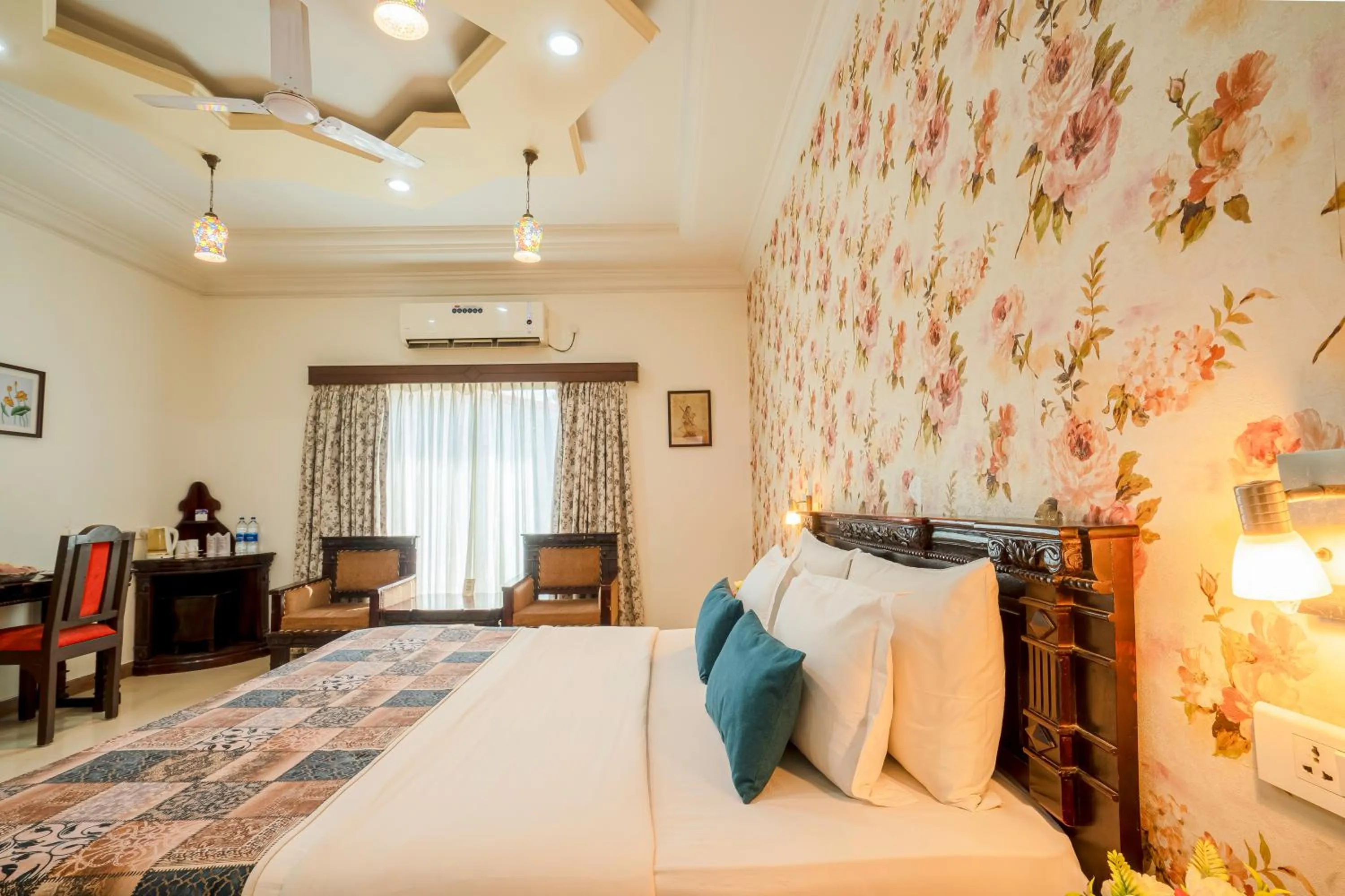 Bed in Marugarh Resort and Spa