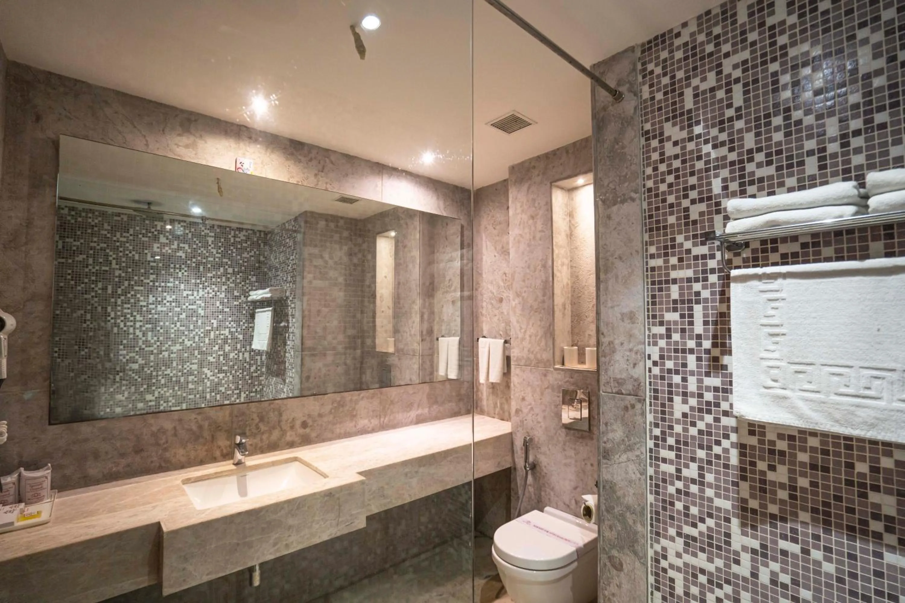 Bathroom in Marugarh Resort and Spa