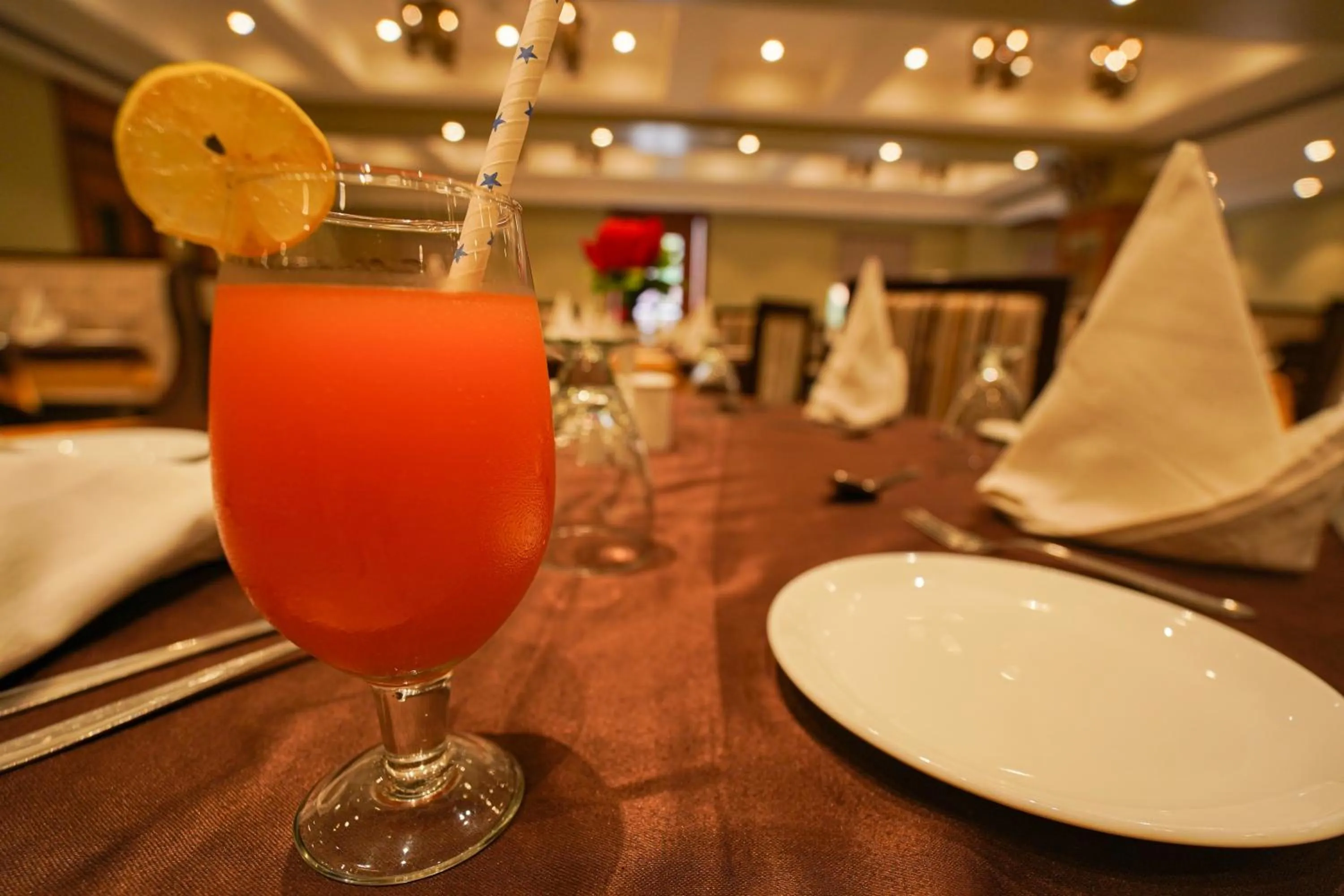 Restaurant/places to eat in Marugarh Resort and Spa