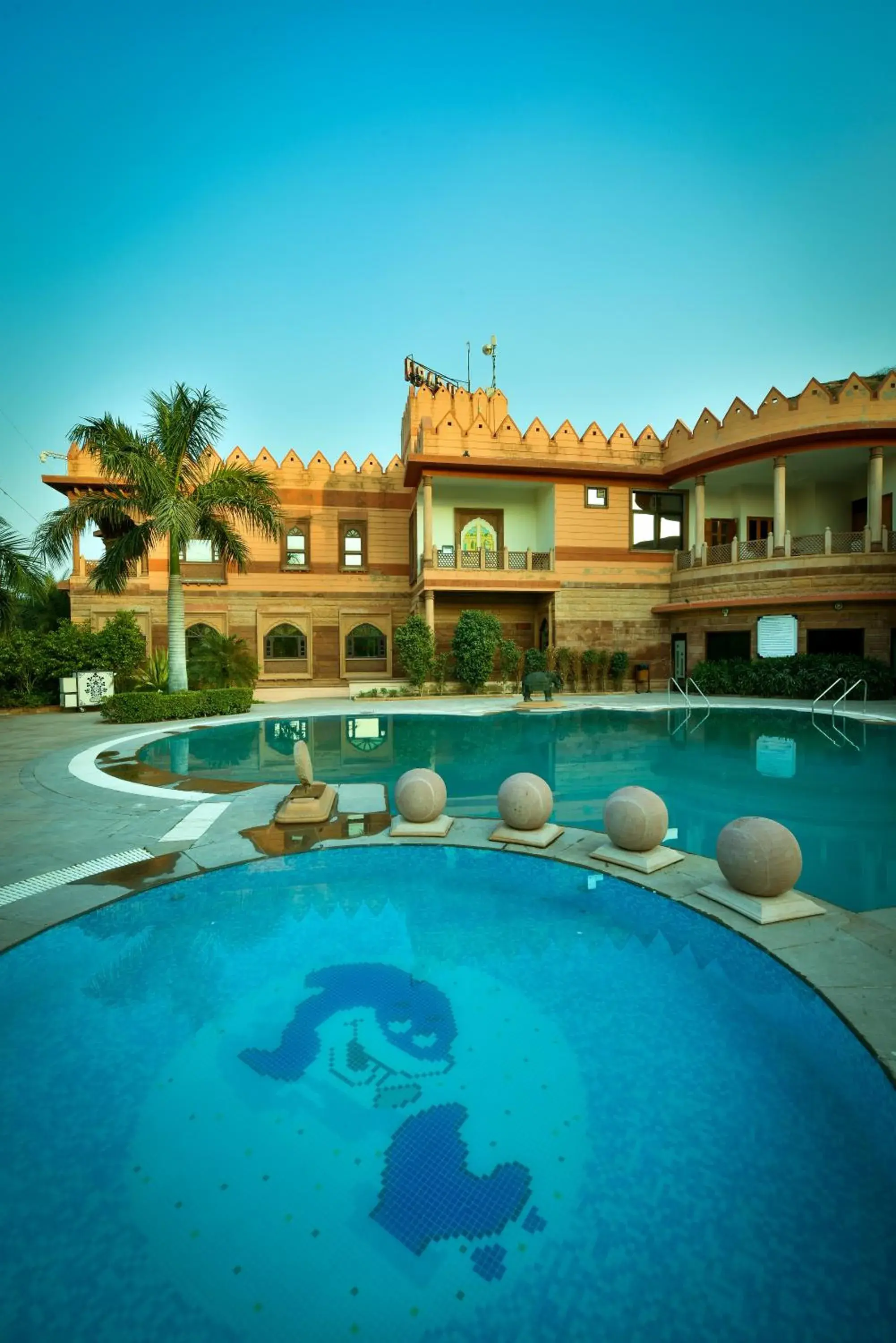 Swimming pool in Marugarh Resort and Spa Swimming pool in Marugarh Resort and Spa