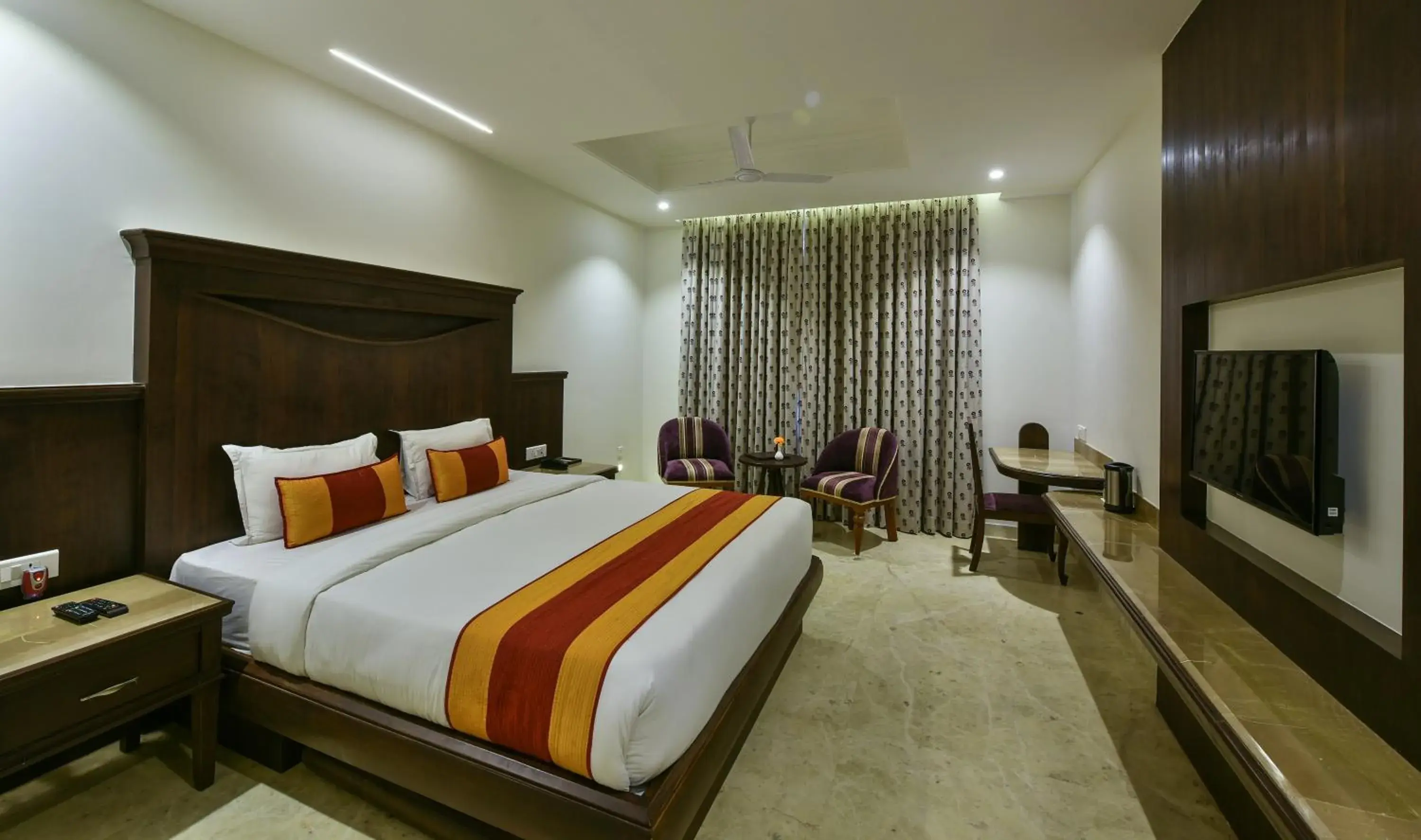 Bed in Marugarh Resort and Spa Bed in Marugarh Resort and Spa