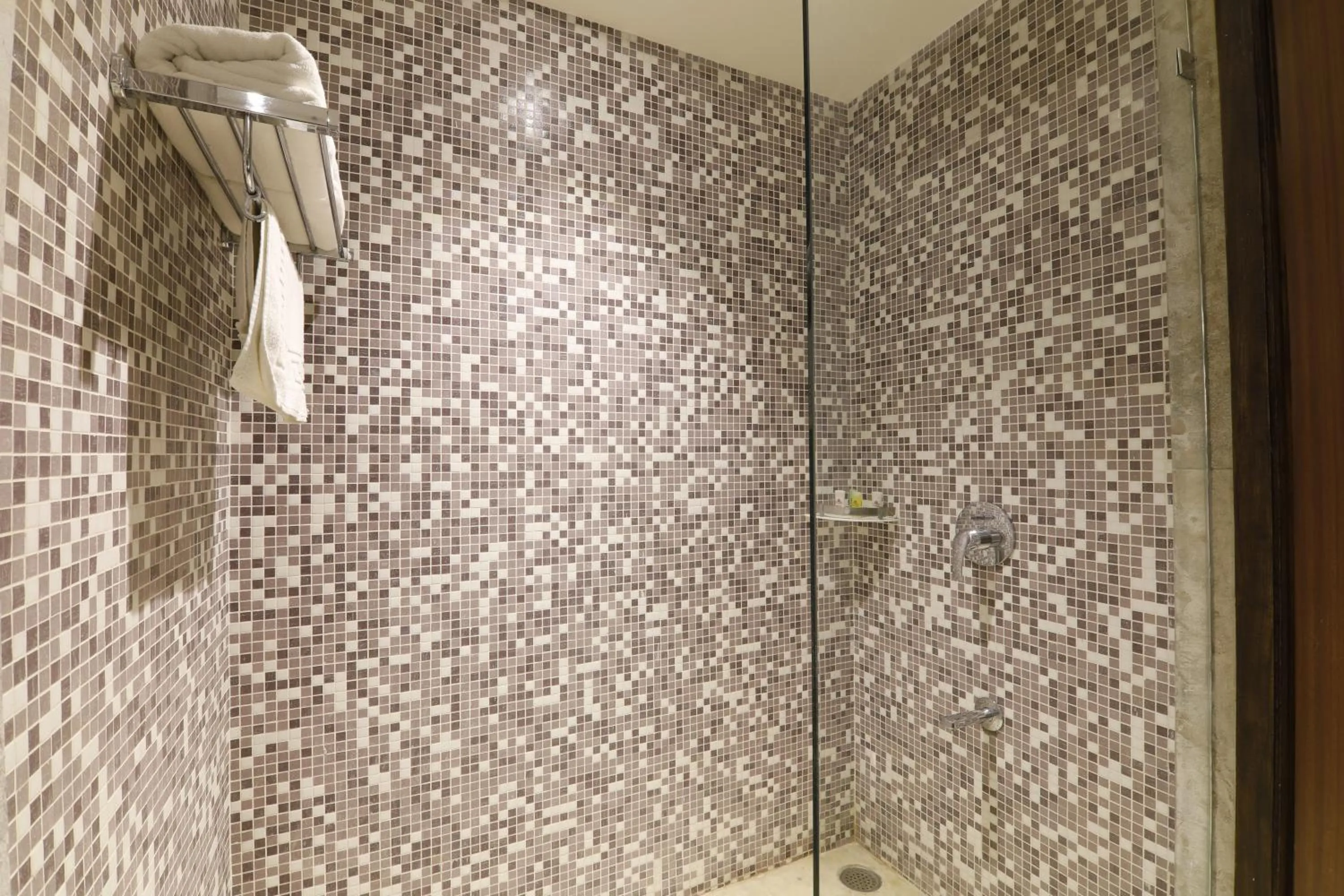 Bathroom in Marugarh Resort and Spa