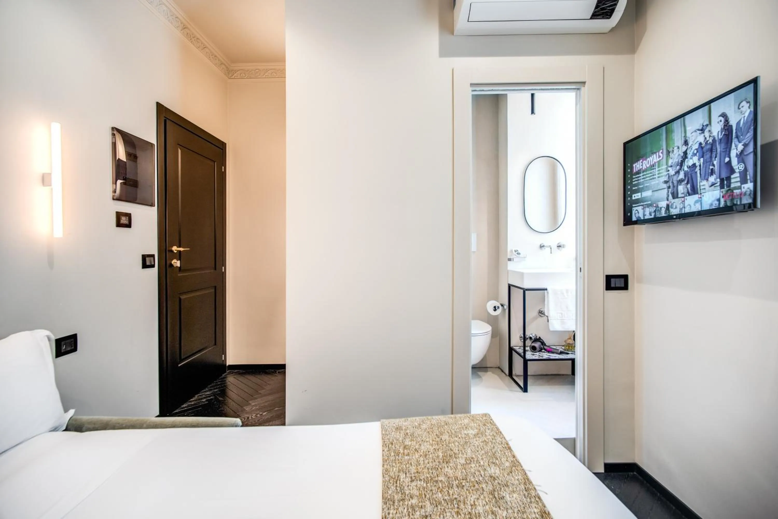 Bedroom, Bed in The Couper Colonna