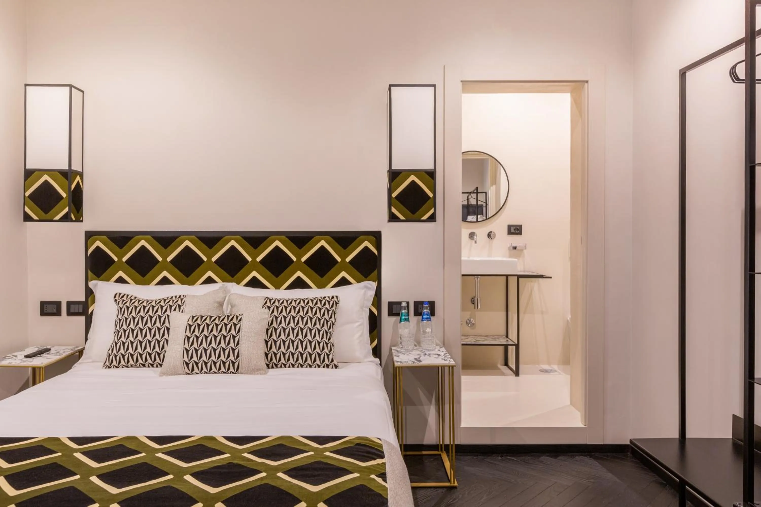 Bed in The Couper Colonna