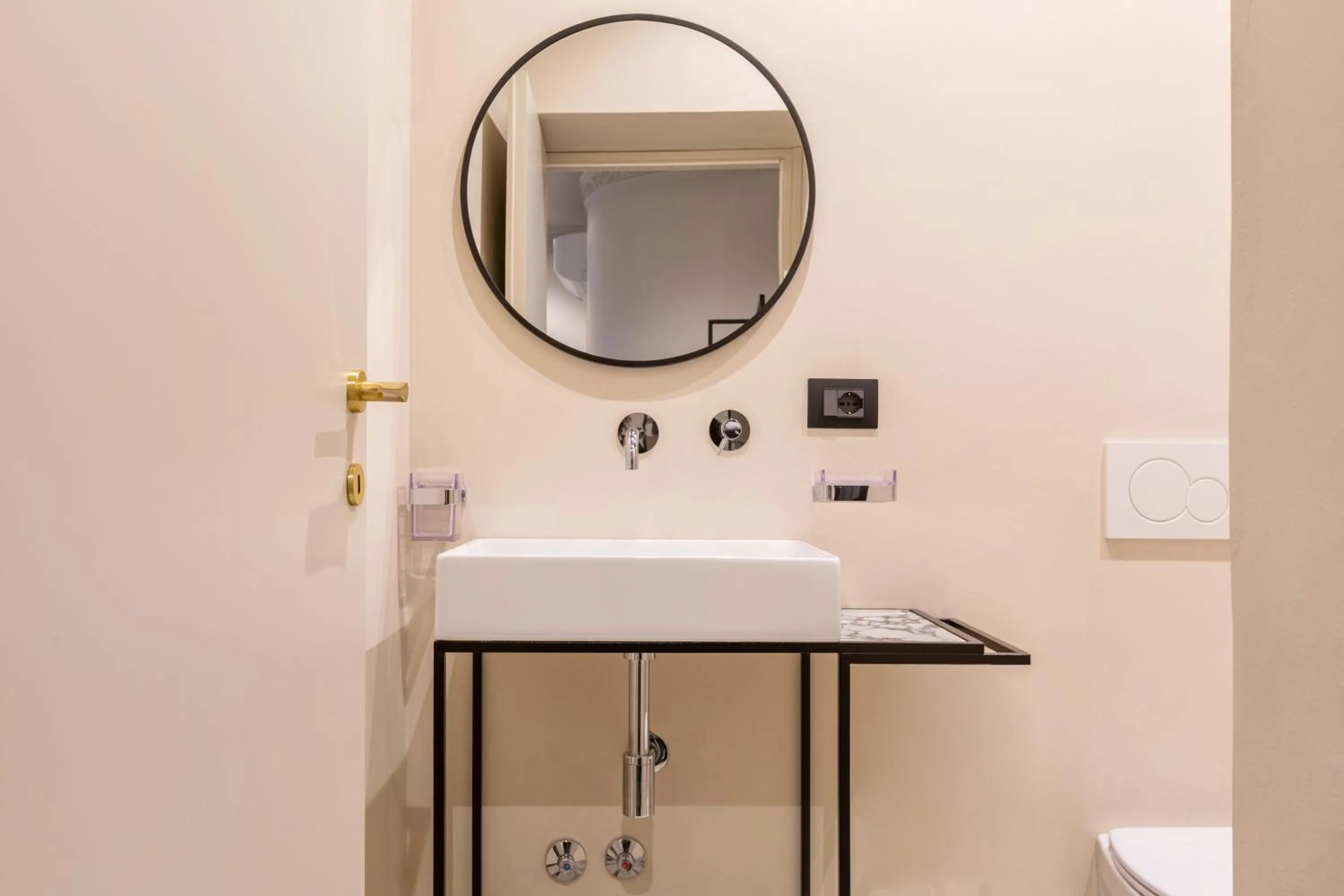 Bathroom in The Couper Colonna