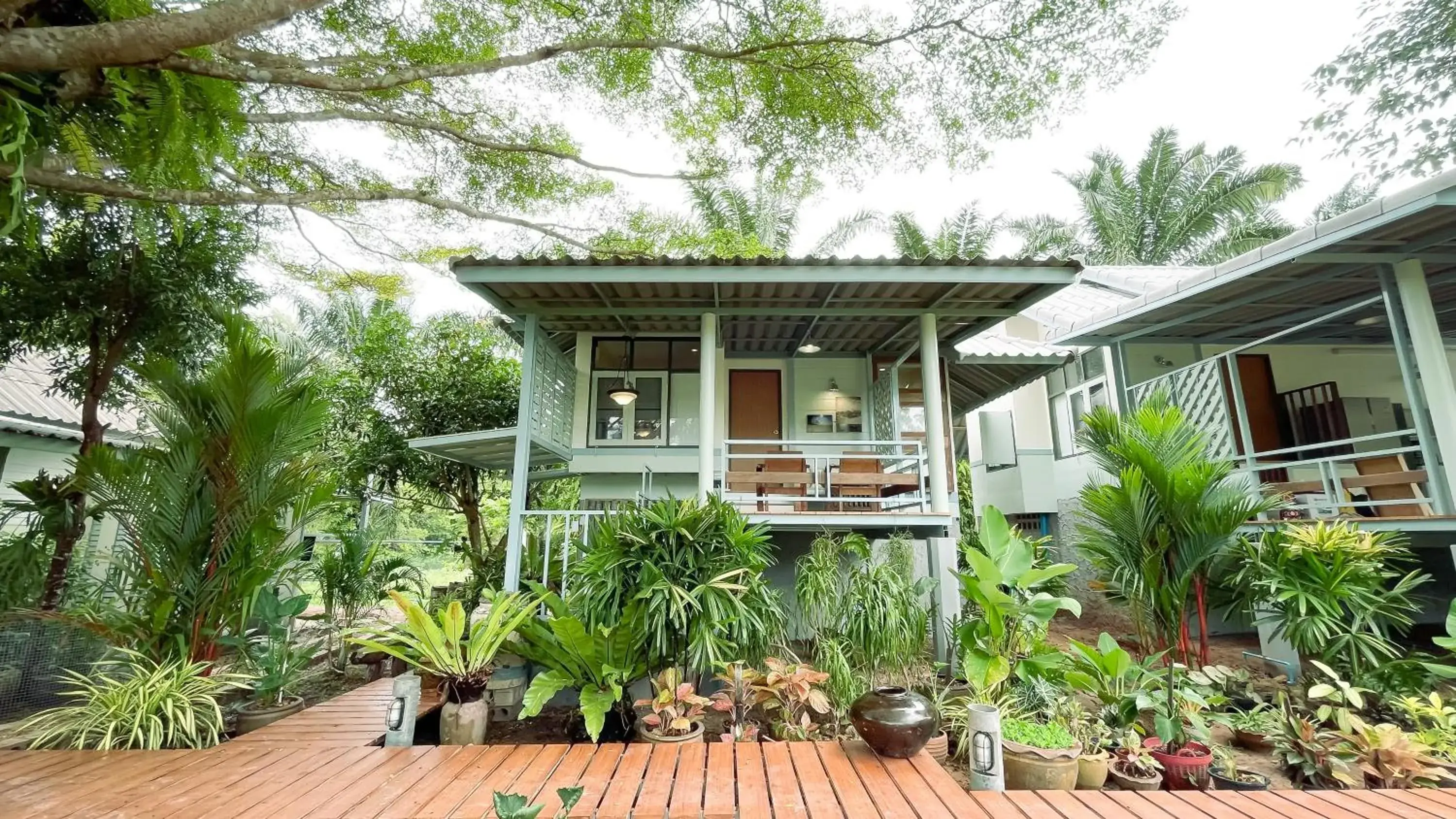 Property building in Rimsira Property building in Rimsira