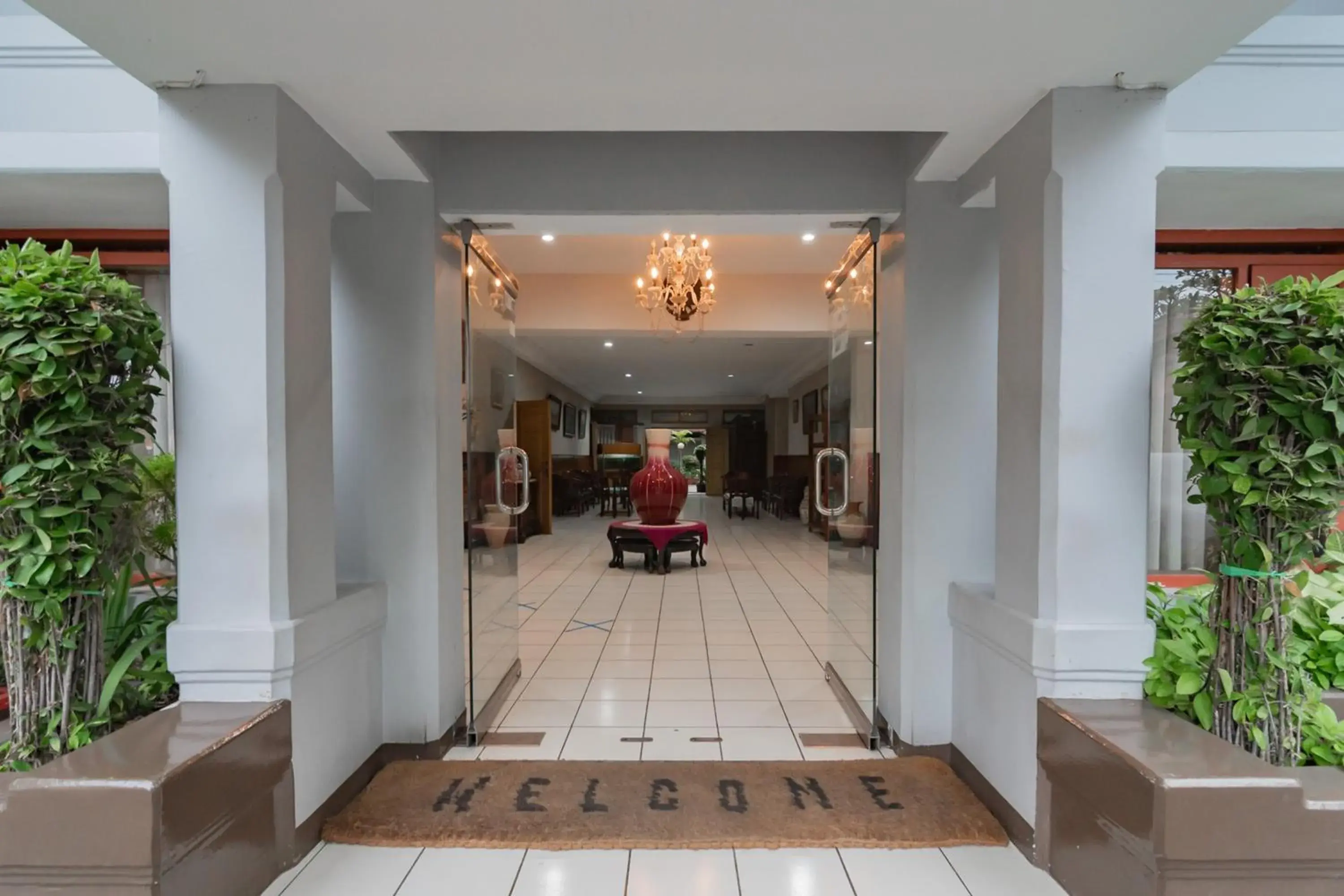 Facade/entrance in KoolKost near Bandung Station Facade/entrance in KoolKost near Bandung Station