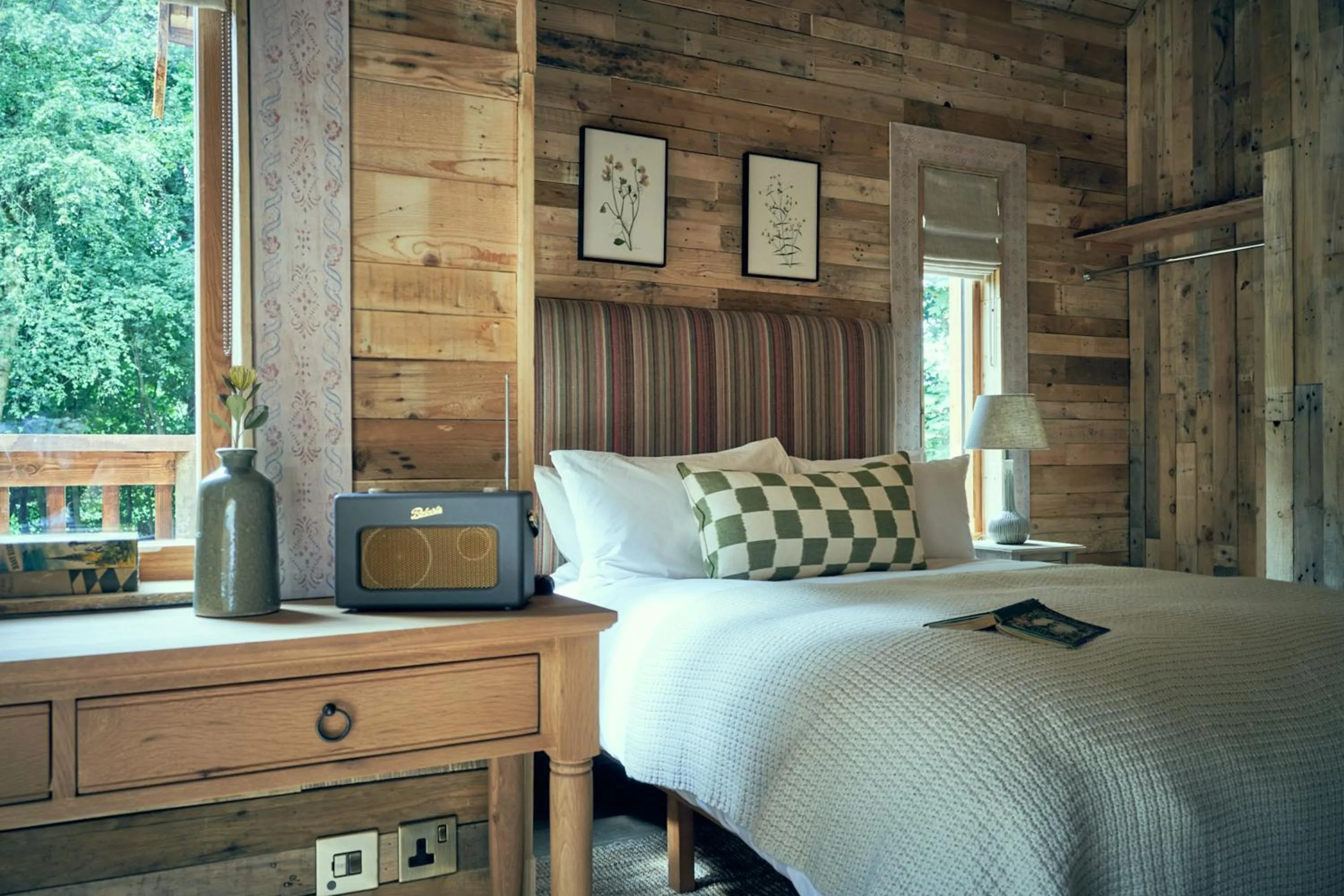 Bed in Wildhive Callow Hall