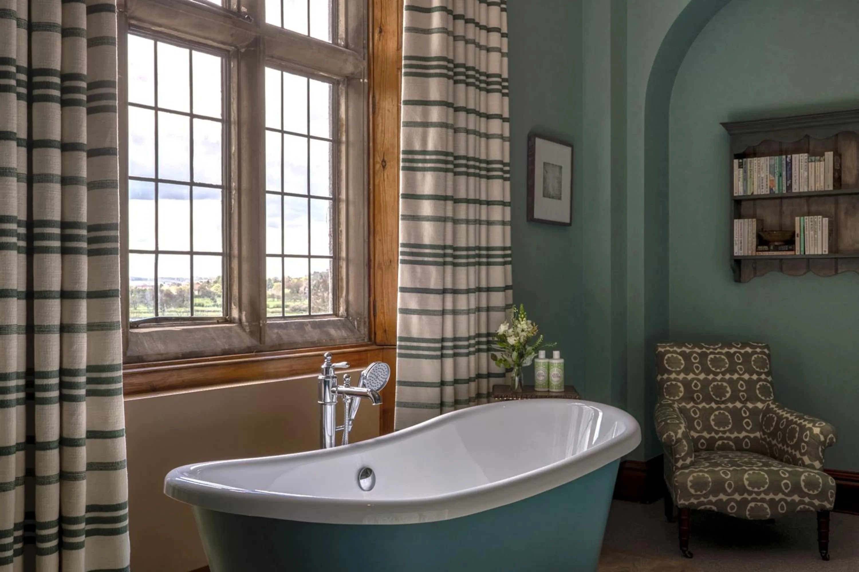 Bath in Wildhive Callow Hall