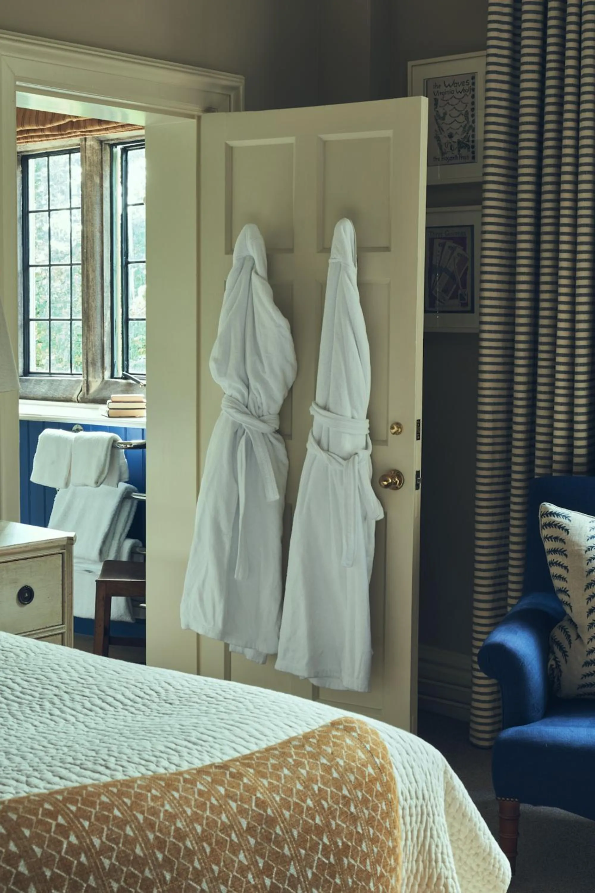 Bathroom, Bed in Wildhive Callow Hall
