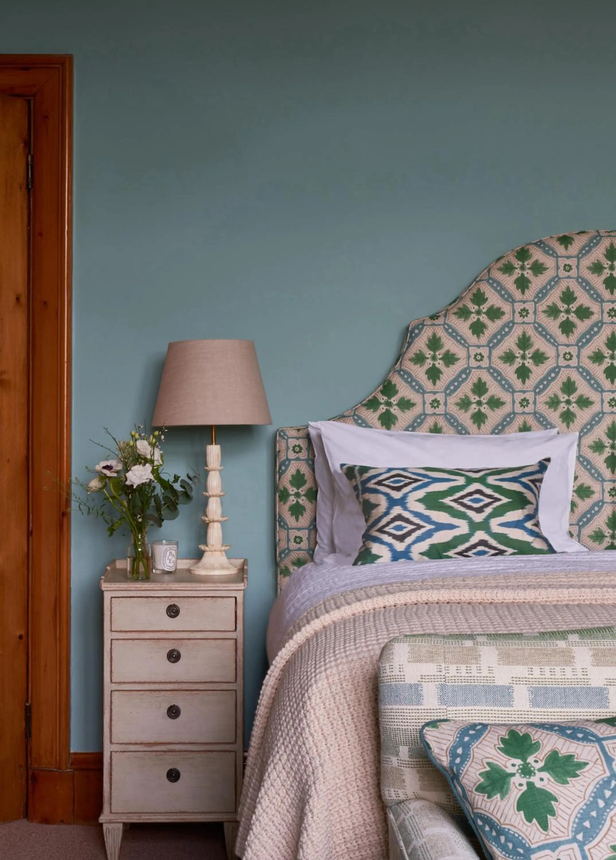 Bed in Wildhive Callow Hall