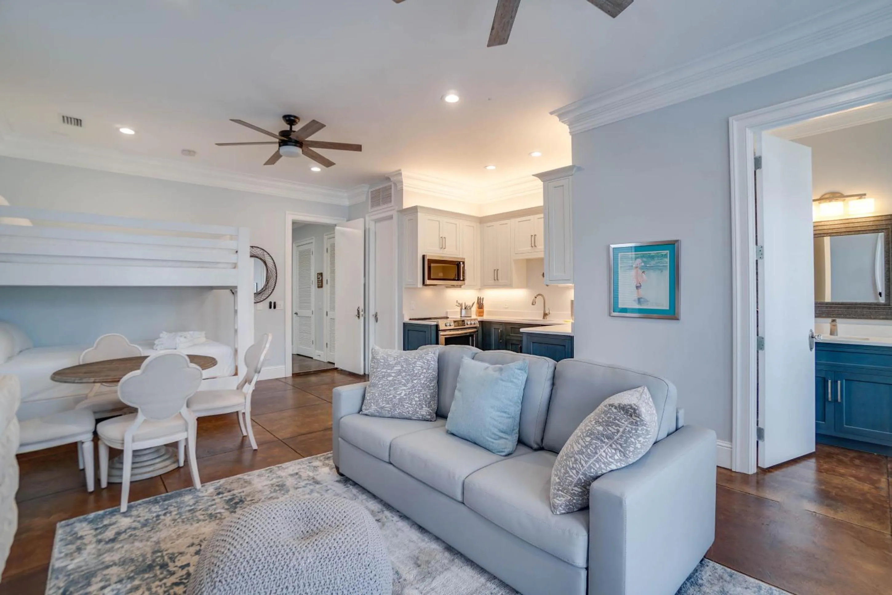 Kitchen or kitchenette in Beach House - Stairway to Heaven
