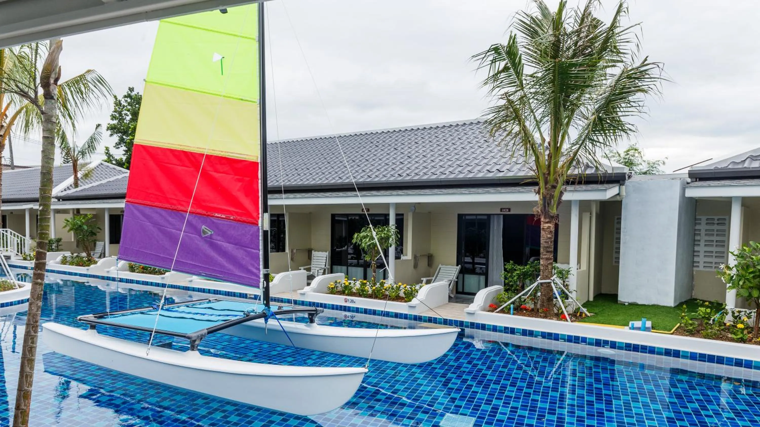 Swimming pool in Brook Resort & Villas