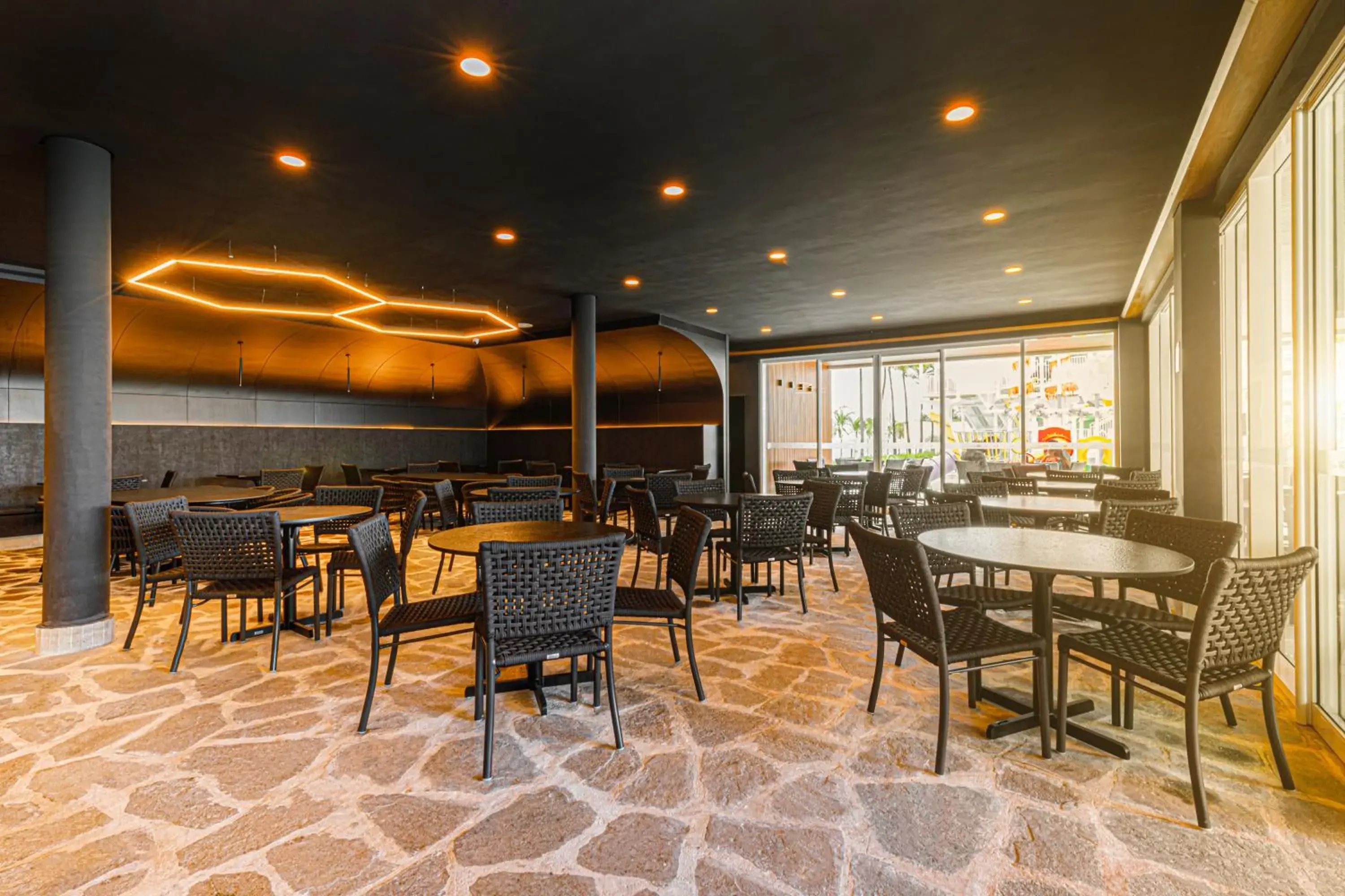 Restaurant/places to eat in EXCLUSIVE GAV Resorts Restaurant/places to eat in EXCLUSIVE GAV Resorts