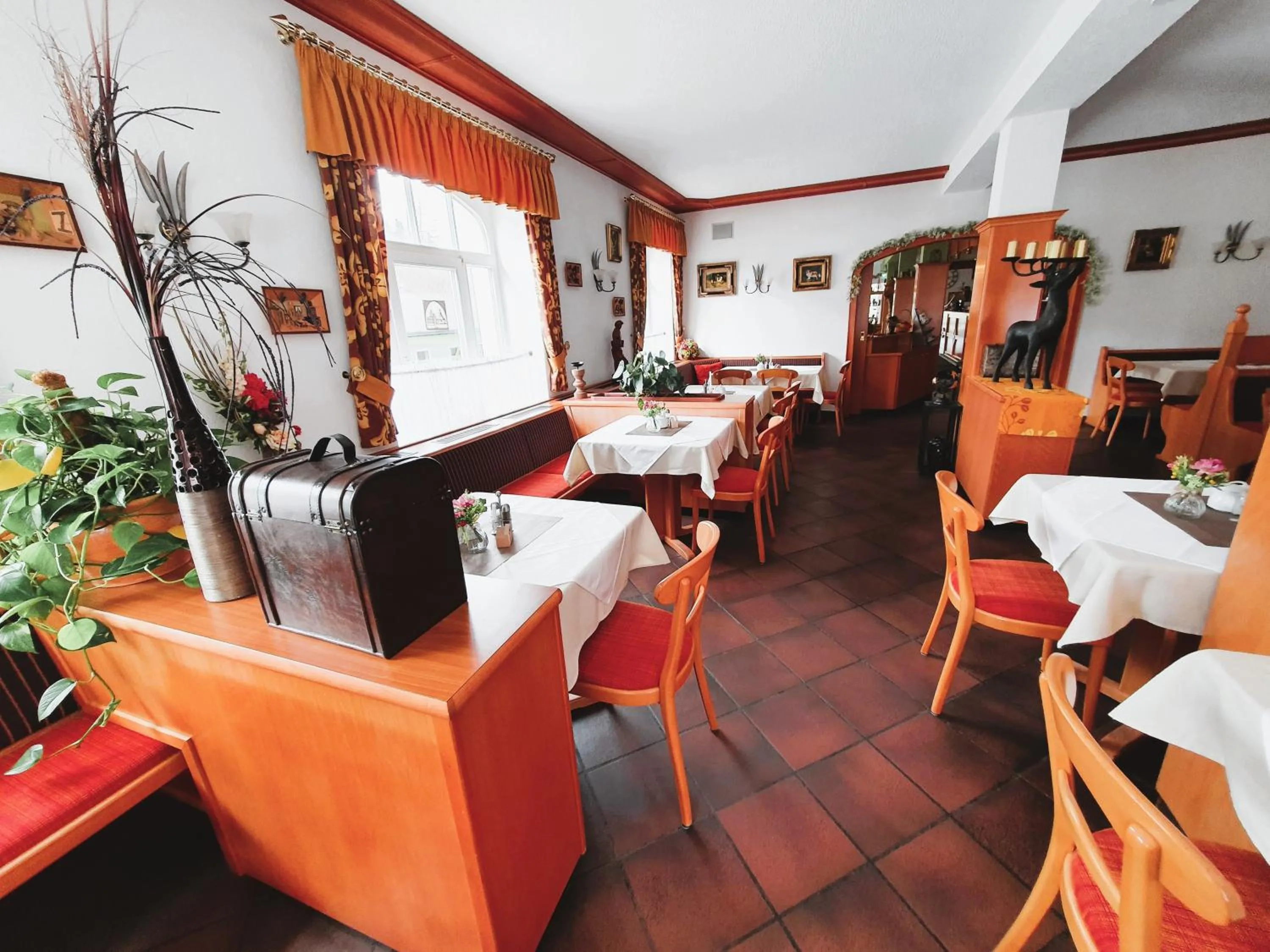 Restaurant/places to eat in Hotel Seiffener Hof***