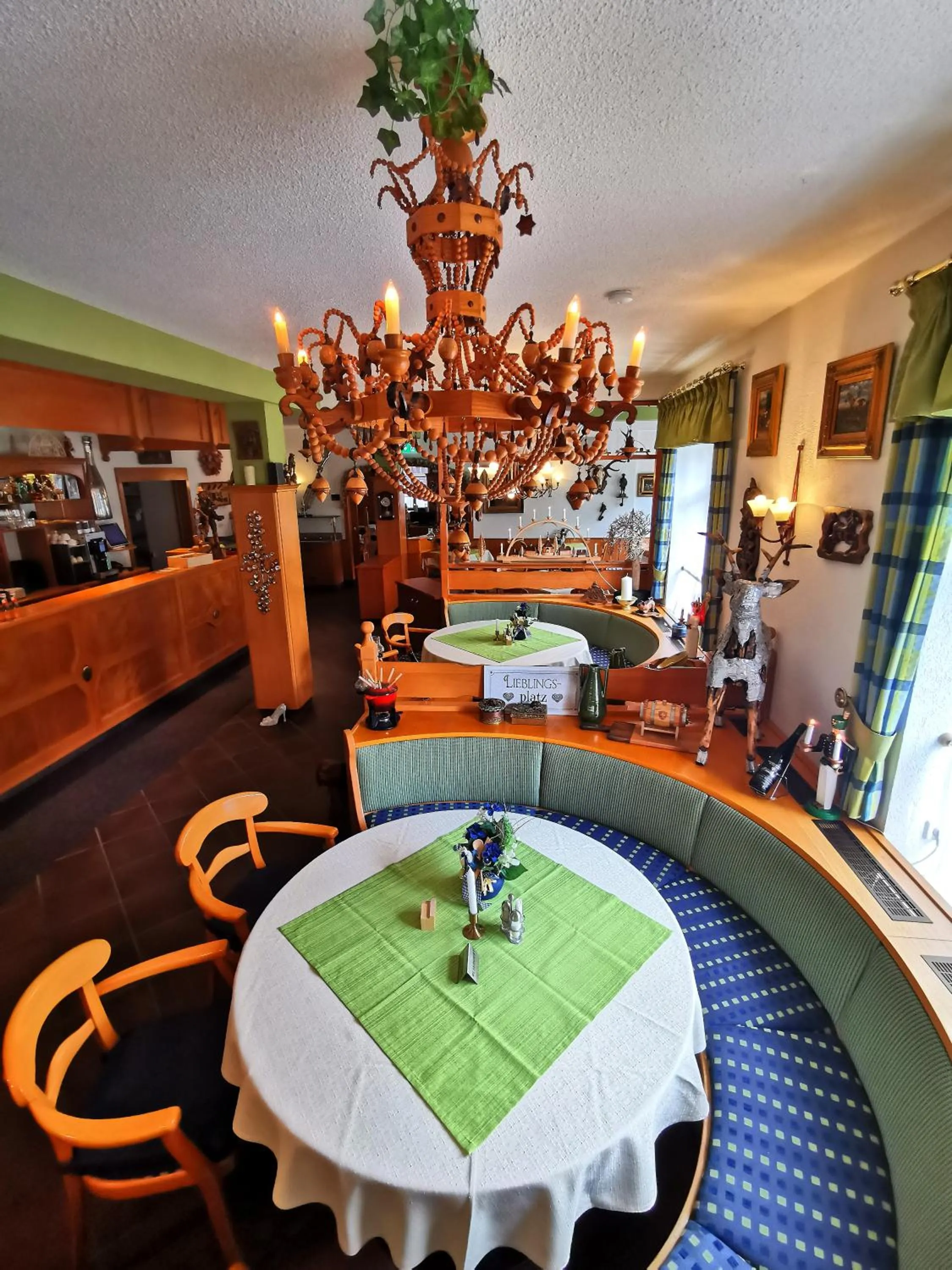 Restaurant/places to eat in Hotel Seiffener Hof***