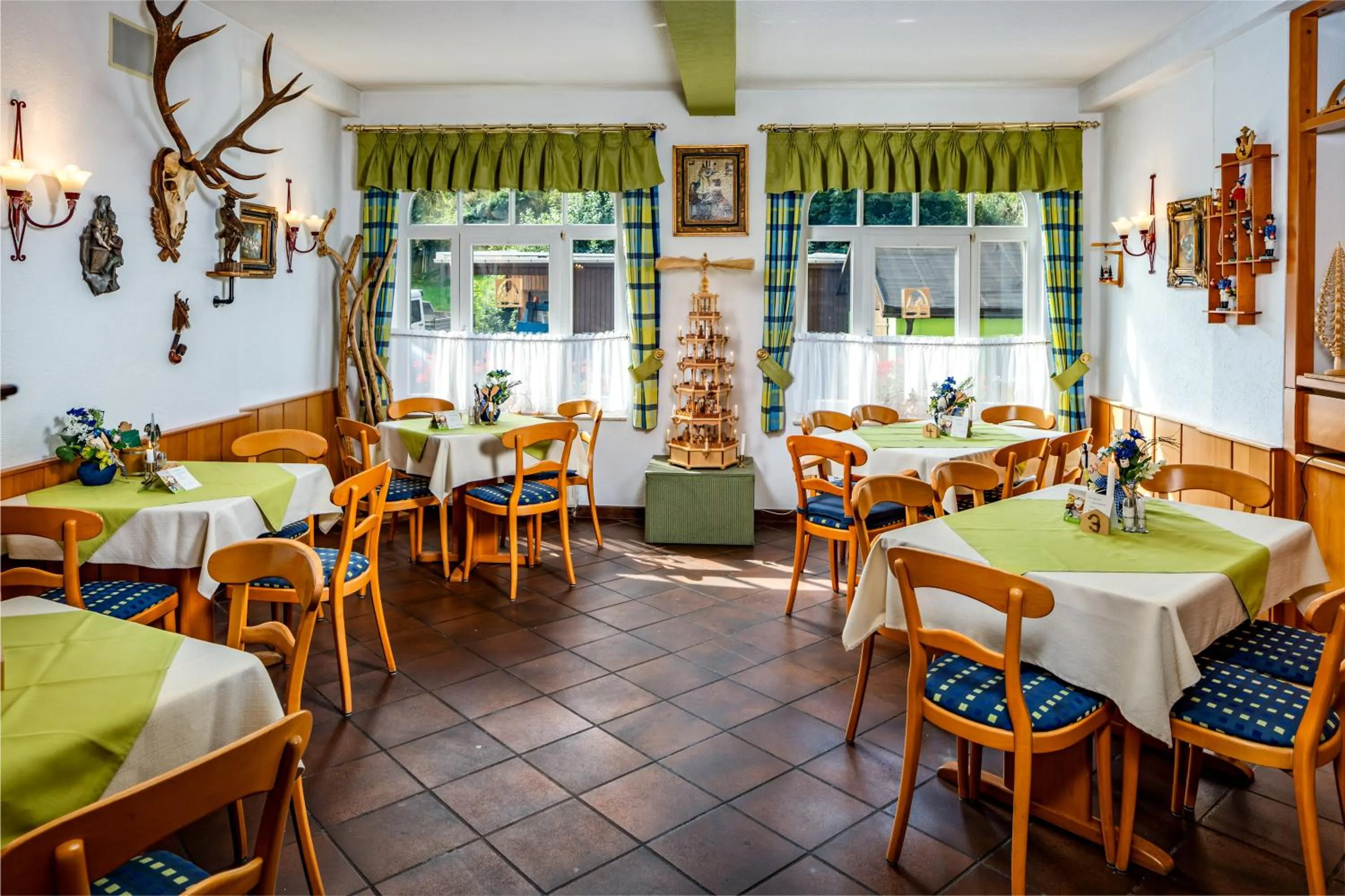 Restaurant/places to eat in Hotel Seiffener Hof***