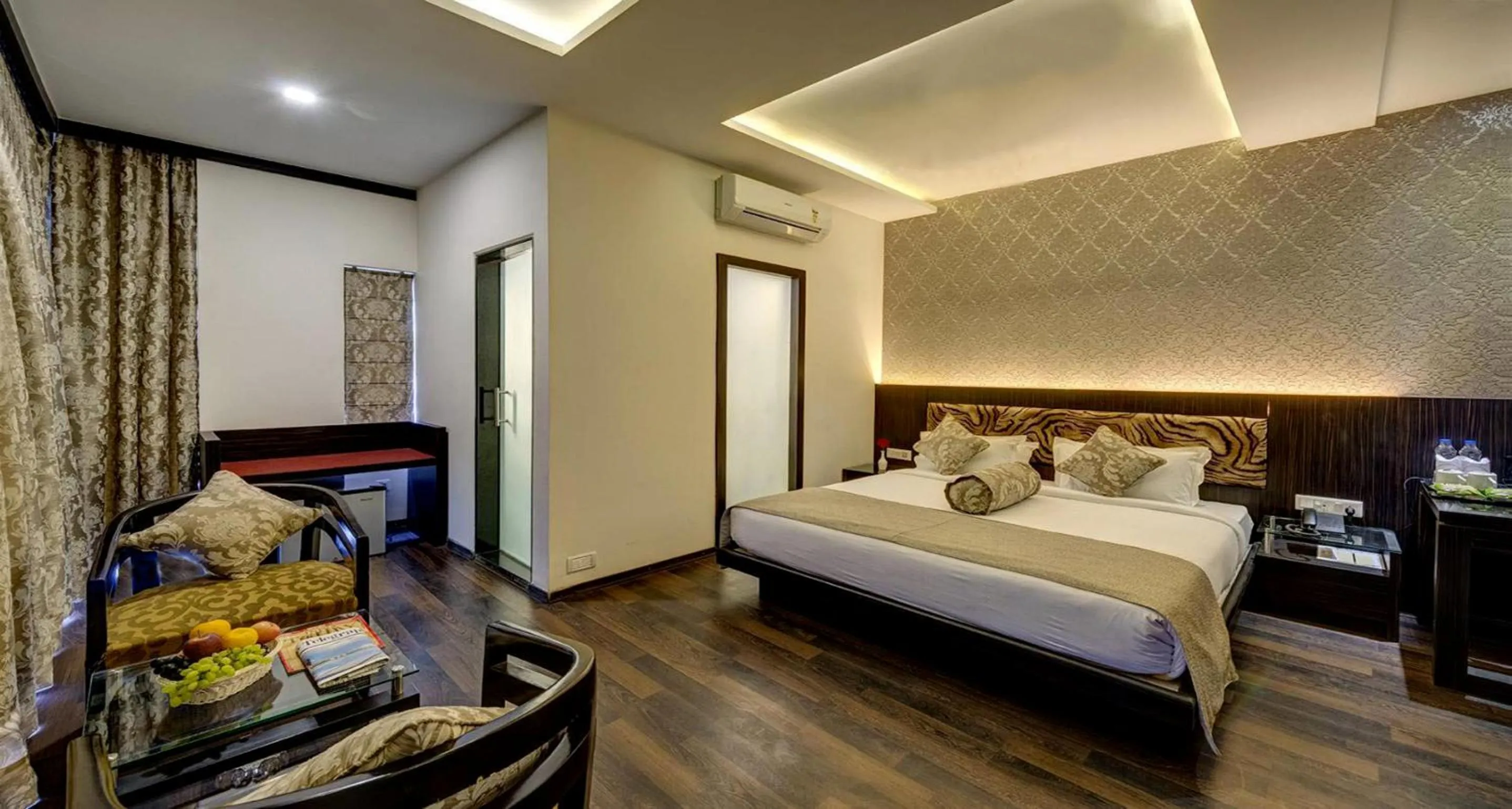 Bed in Viceroy Boutique Hotel