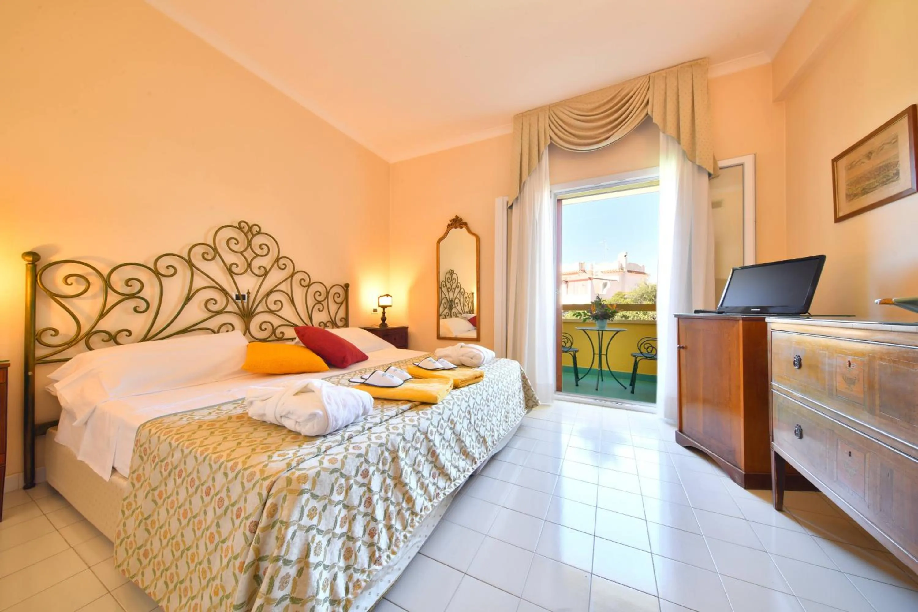 Bed in Grand Hotel Terme di Augusto