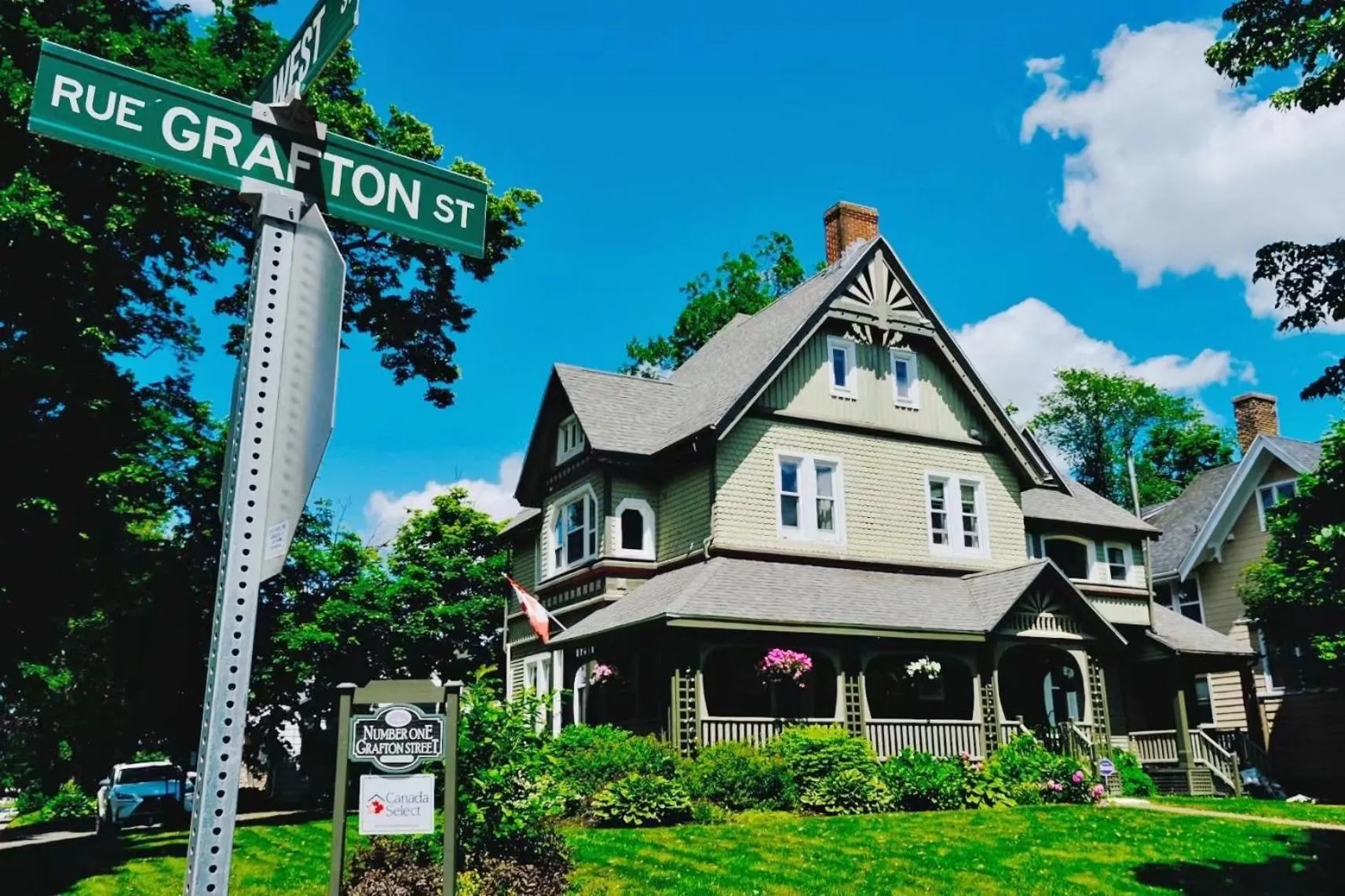 Property building in No 1 Grafton Inn