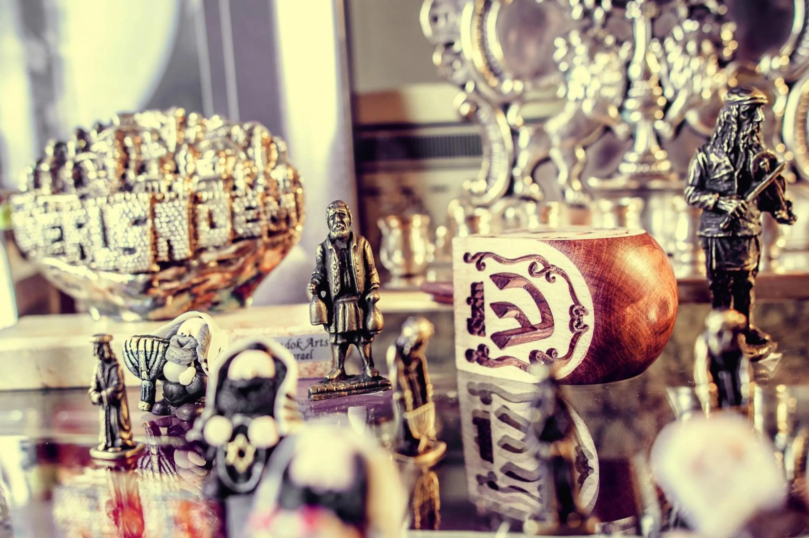 On-site shops in Dawna Synagoga Beitenu