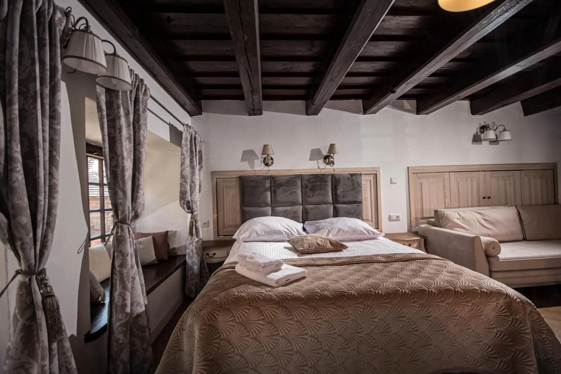 Bed in Dawna Synagoga Beitenu