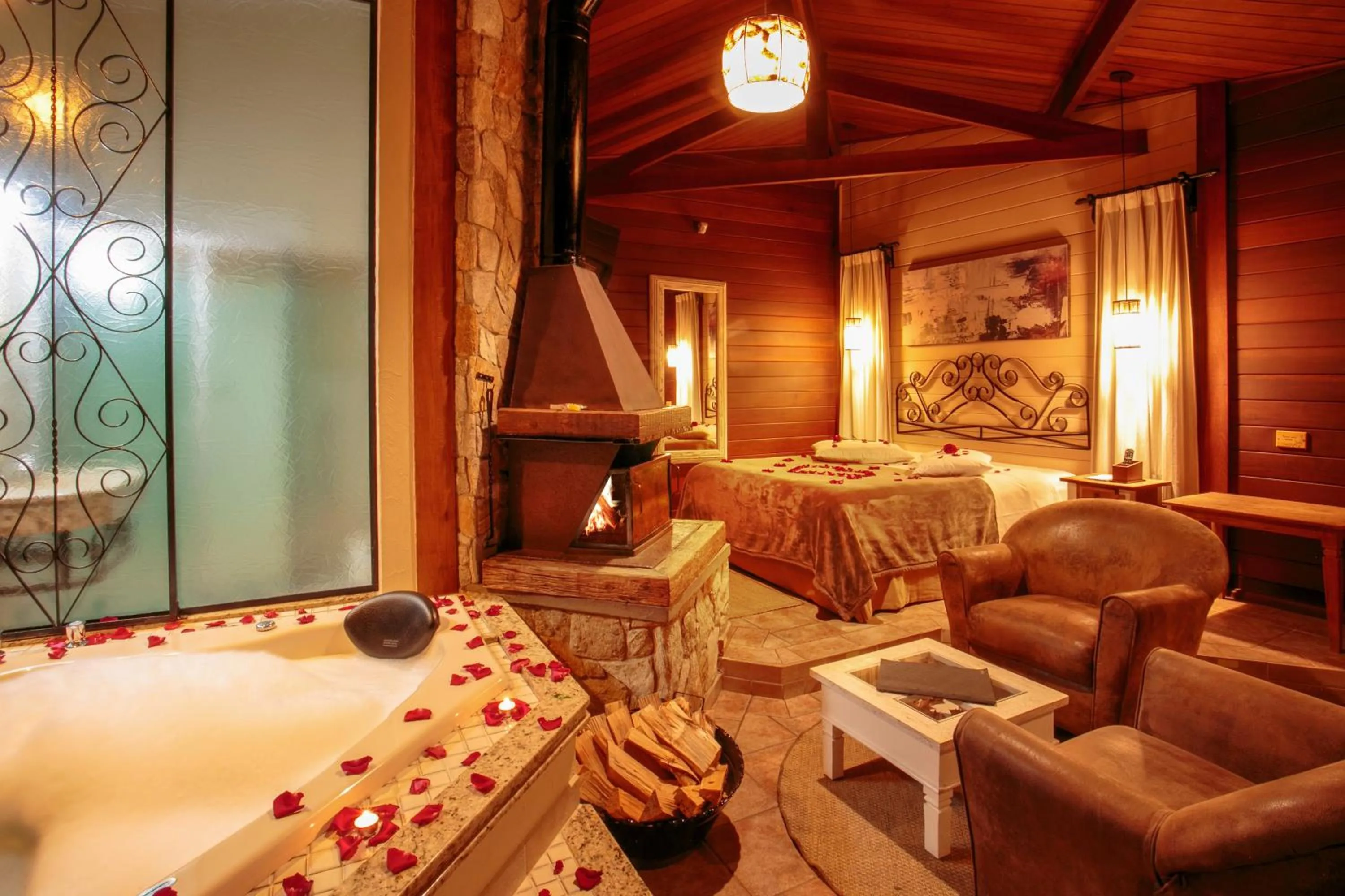 Property building, Bed in Pousada Varanda das Colinas