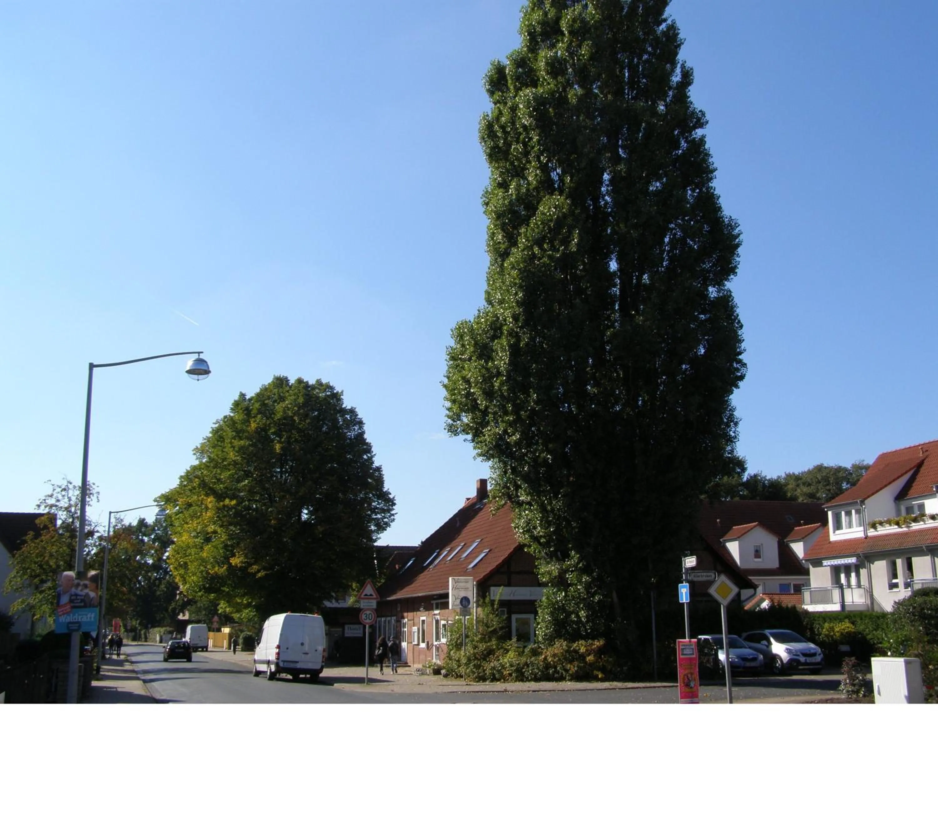 Facade/entrance in Hotel Alt Vinnhorst