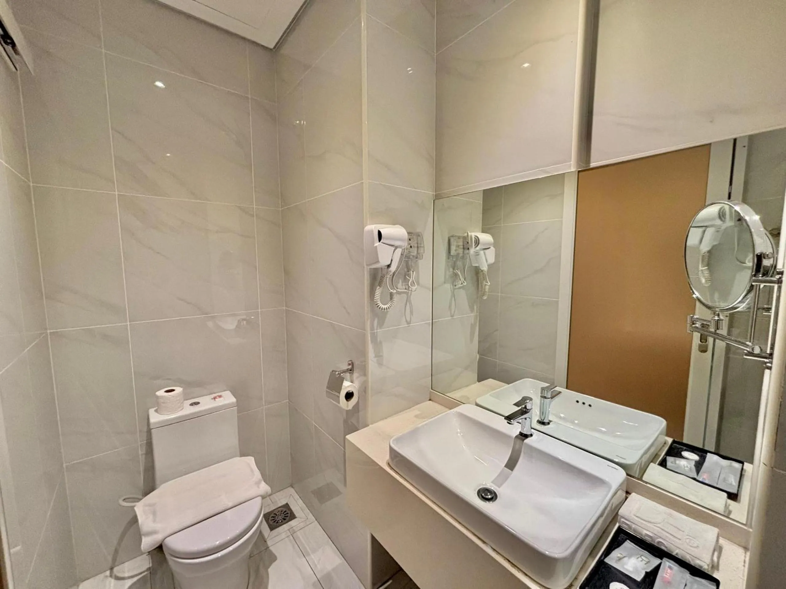 Bathroom in D ELEGANCE GRAND BANDAR SERI ALAM