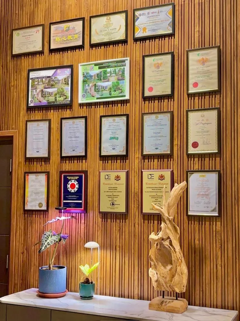 Lobby or reception in D ELEGANCE GRAND BANDAR SERI ALAM