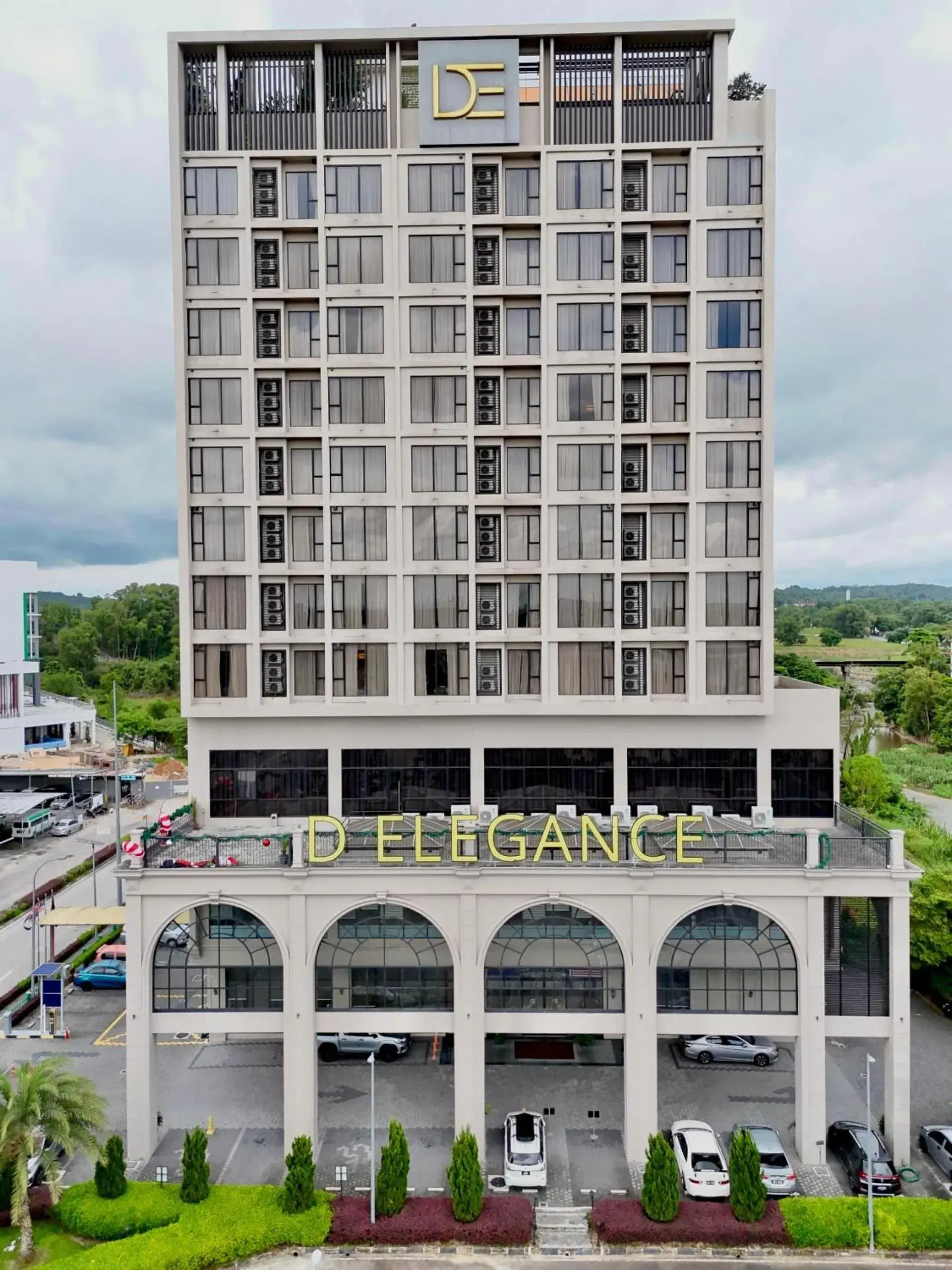 Property building in D ELEGANCE GRAND BANDAR SERI ALAM Property building in D ELEGANCE GRAND BANDAR SERI ALAM