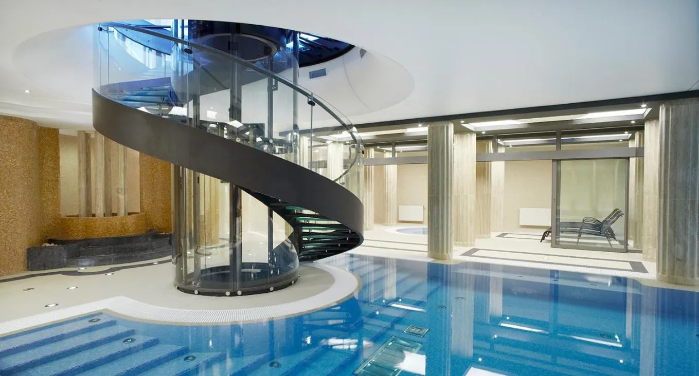 Swimming pool in Alexandria Spa & Wellness Hotel
