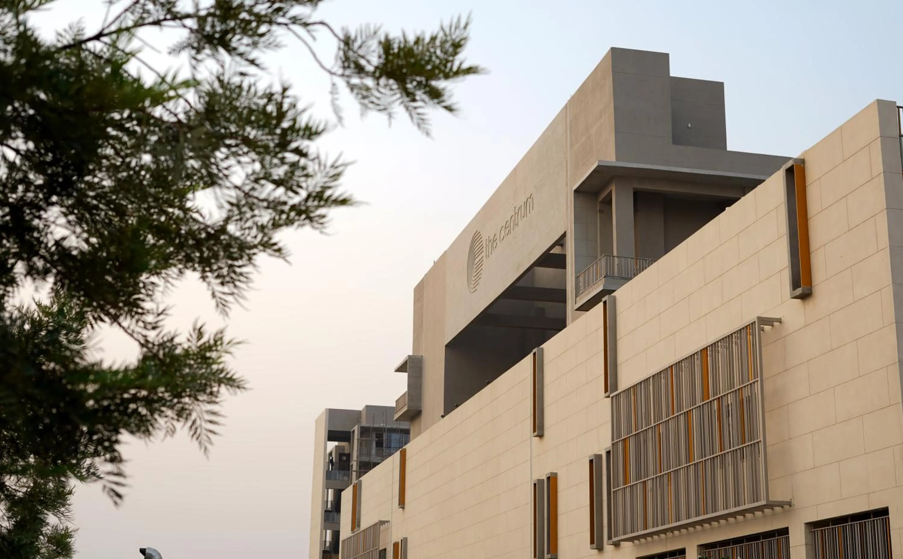 Facade/entrance in The Centrum