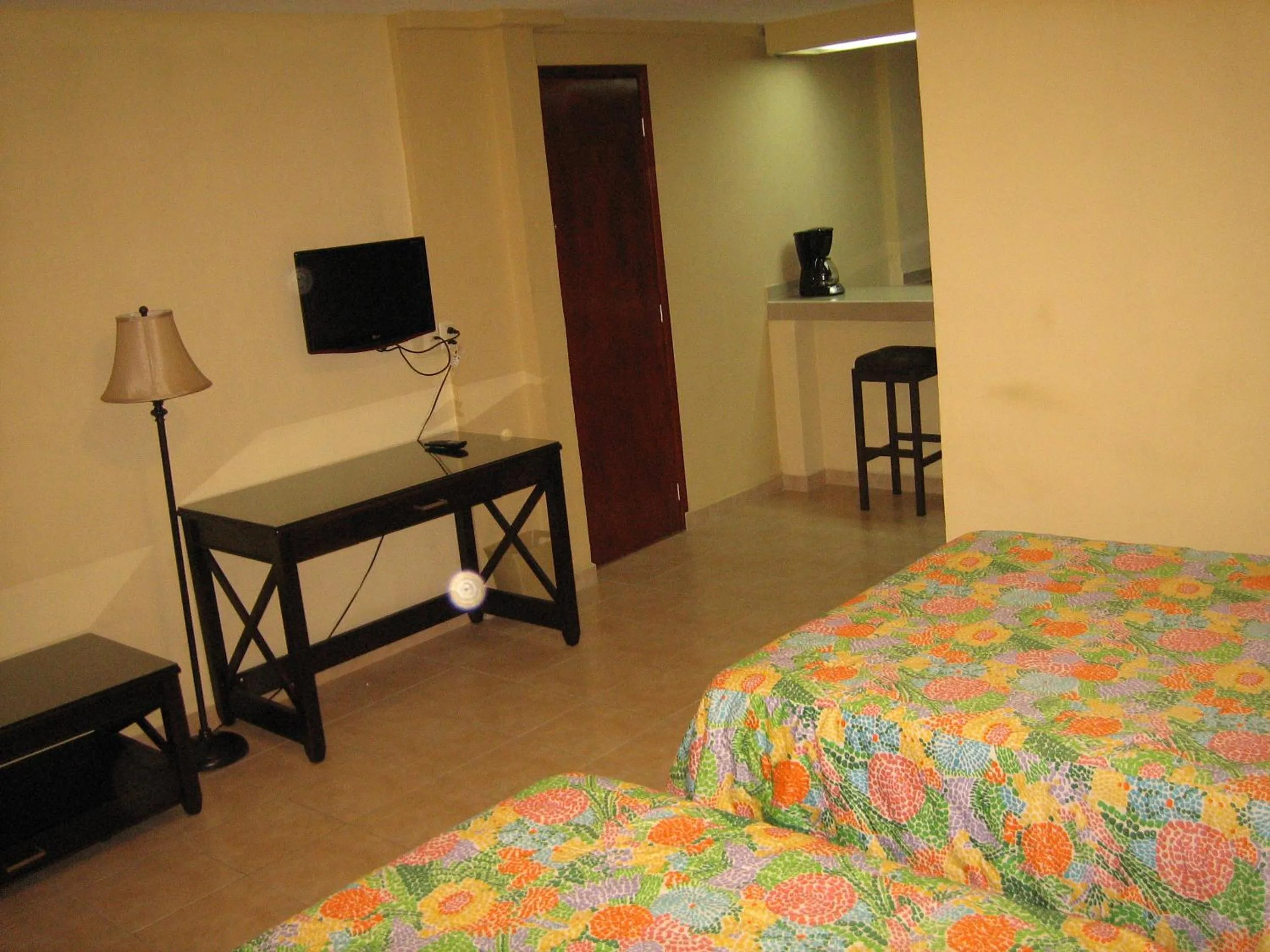 Bed in Hotel Delfines Acapulco by NG Hoteles