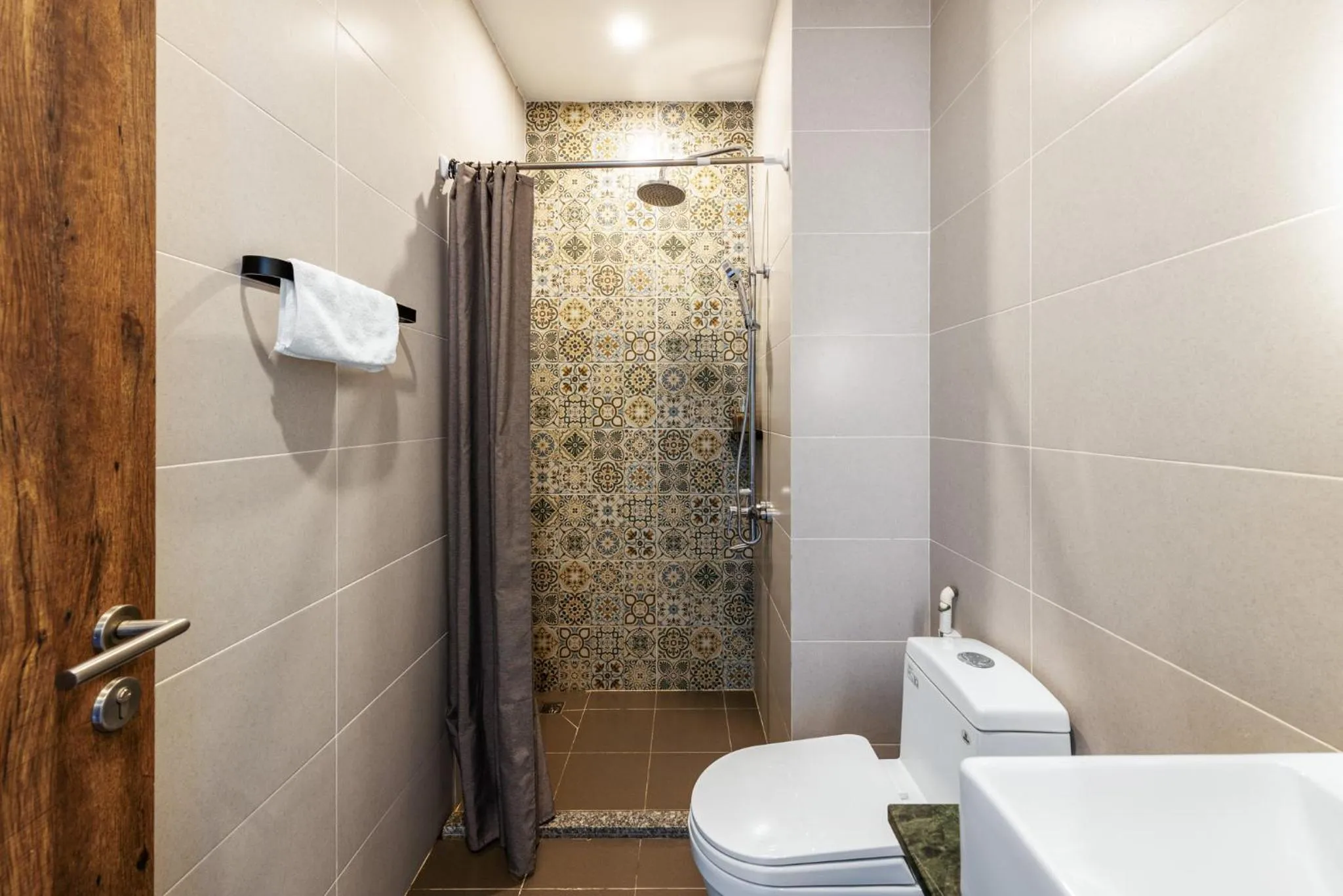 Shower in Leaf Hotel Phu Quoc