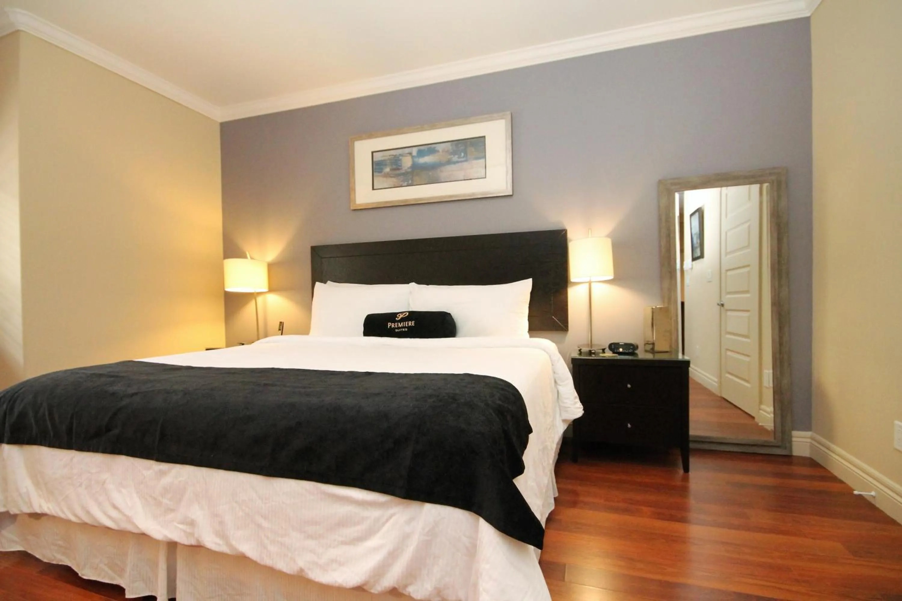 Bed in Premiere Suites - St. John's Signal Hill Gate