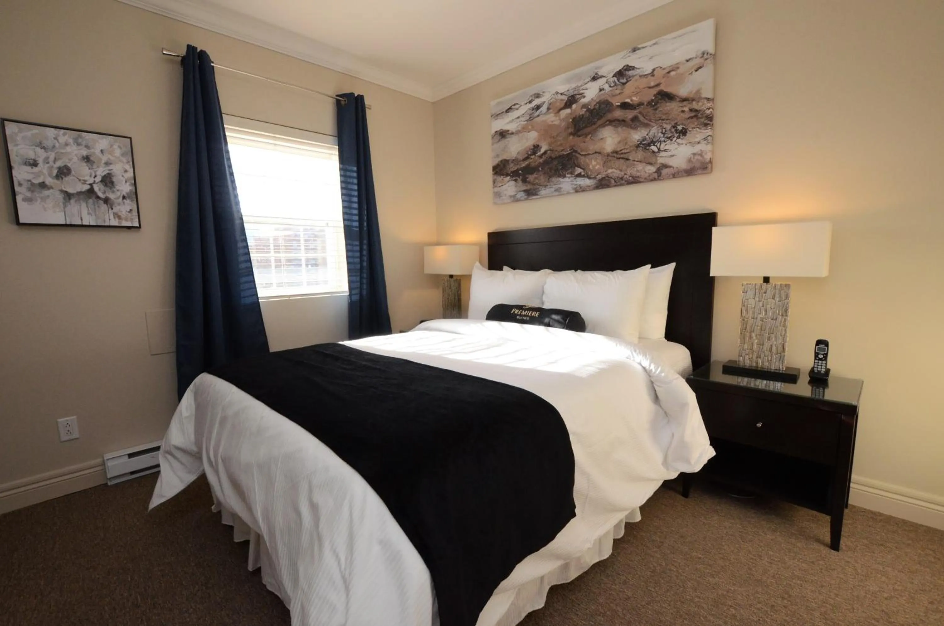 Bedroom in Premiere Suites - St. John's Signal Hill Gate