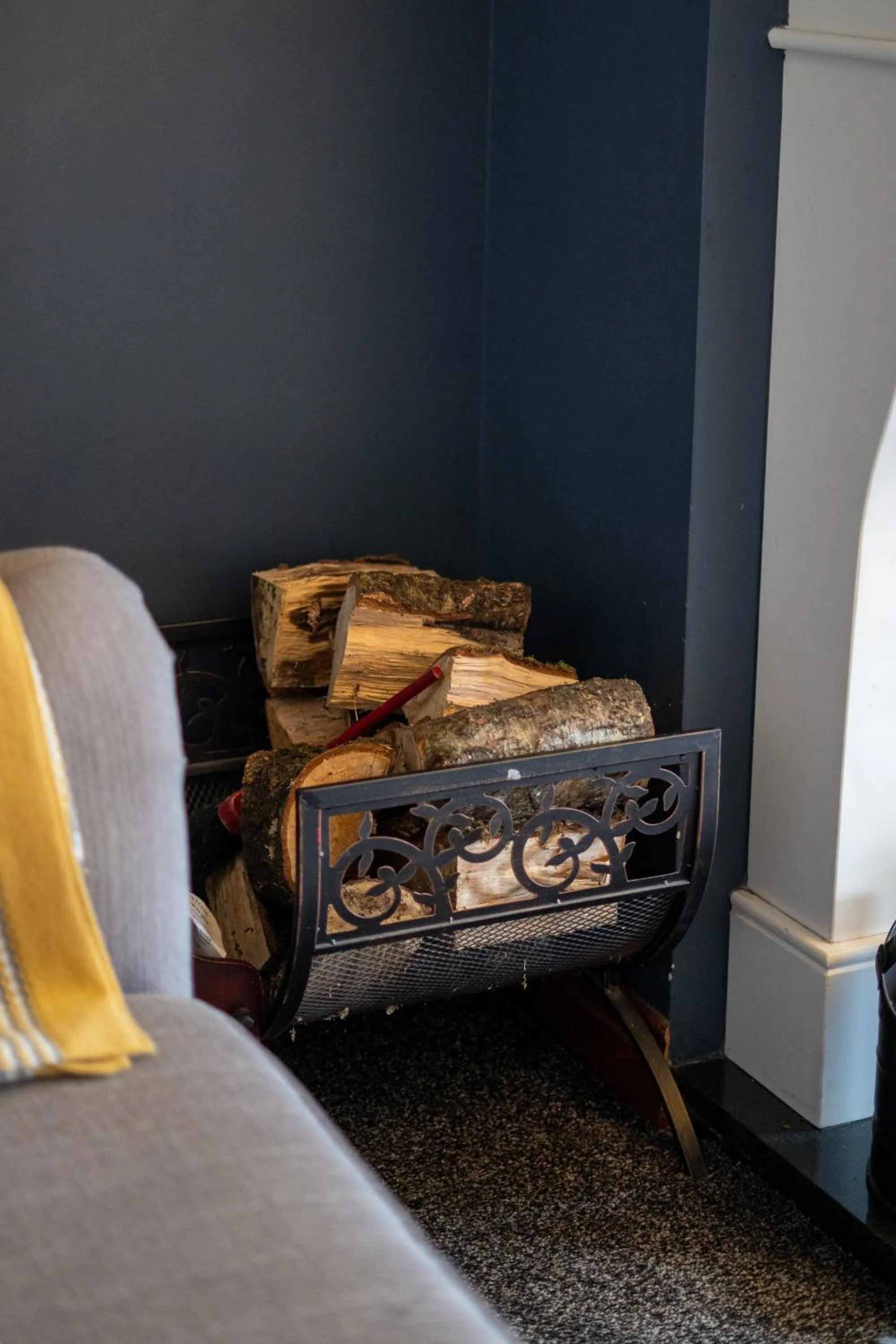 Living room, Bed in Glen Lodge