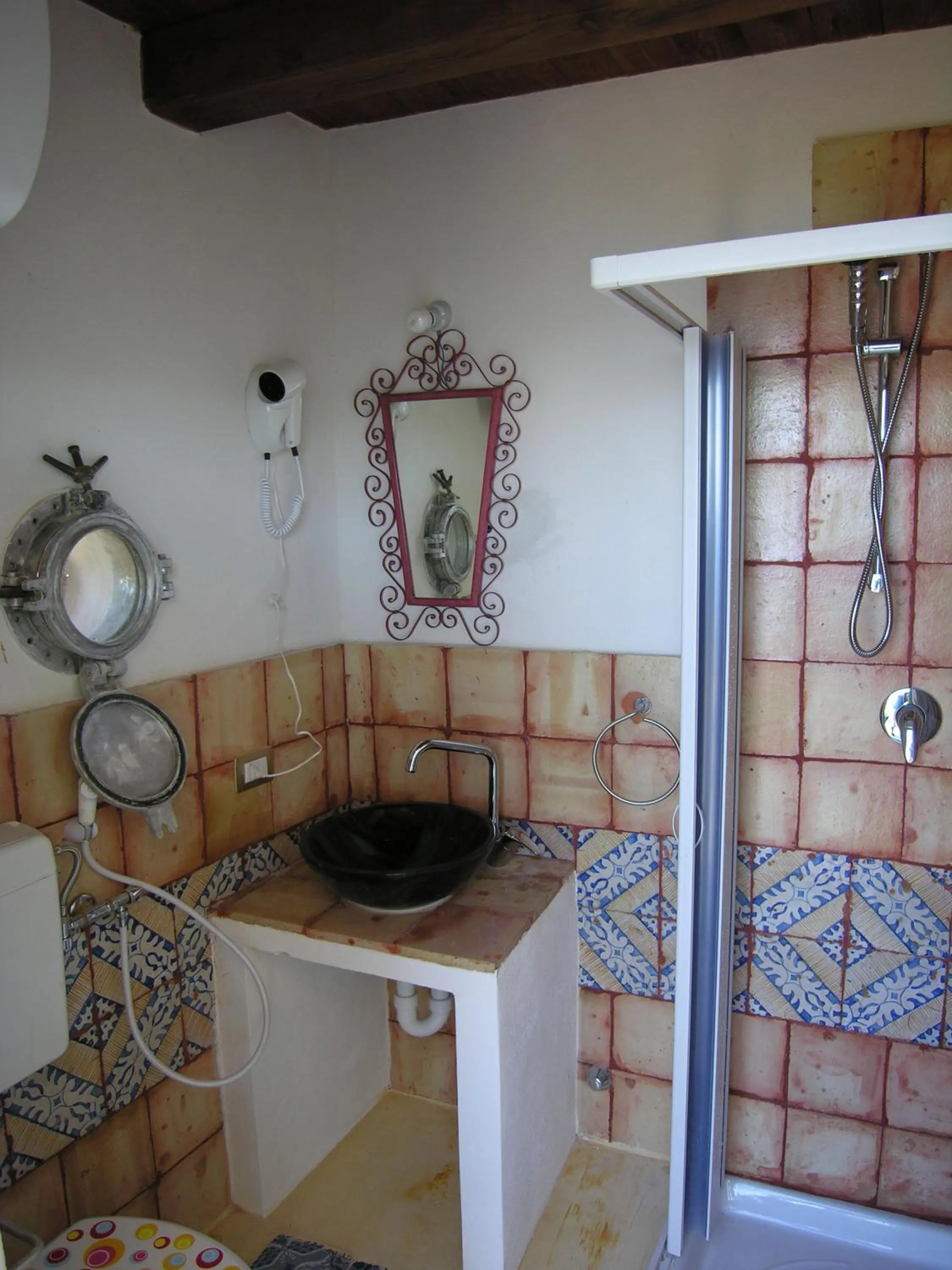 Shower in Atollo