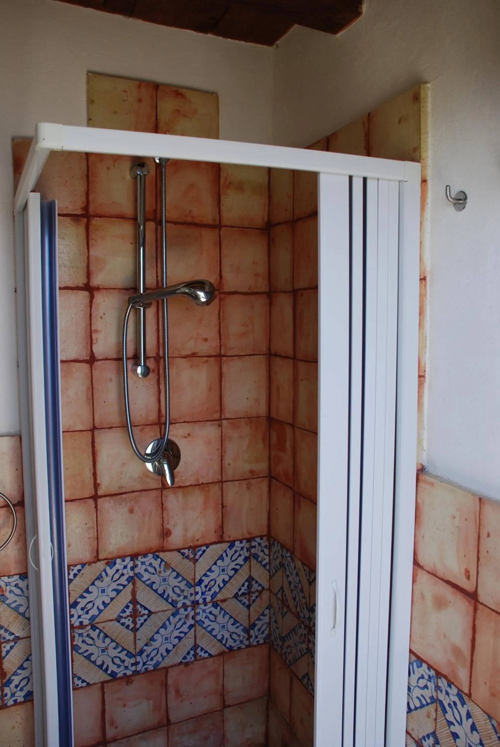 Shower in Atollo