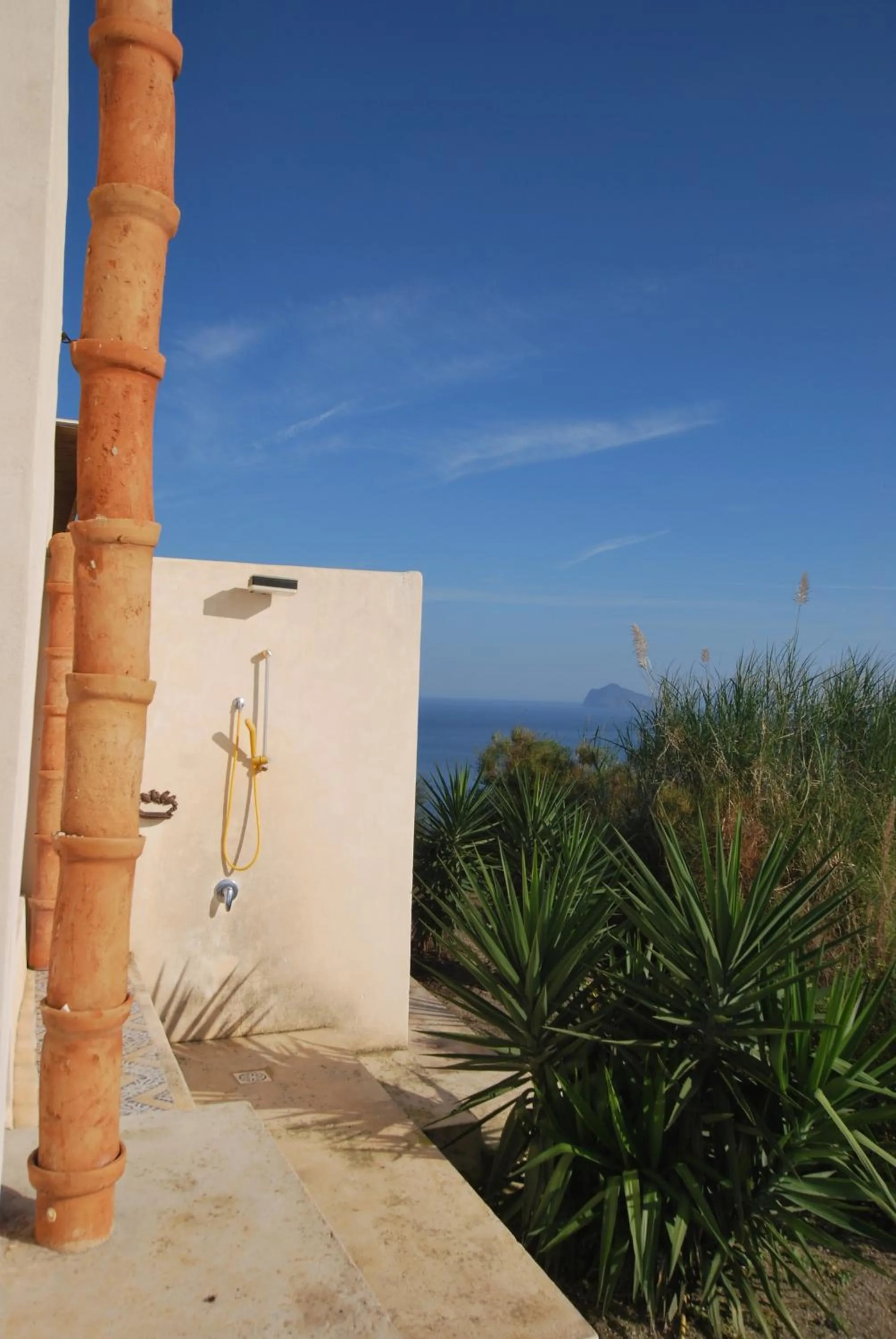 Shower in Atollo